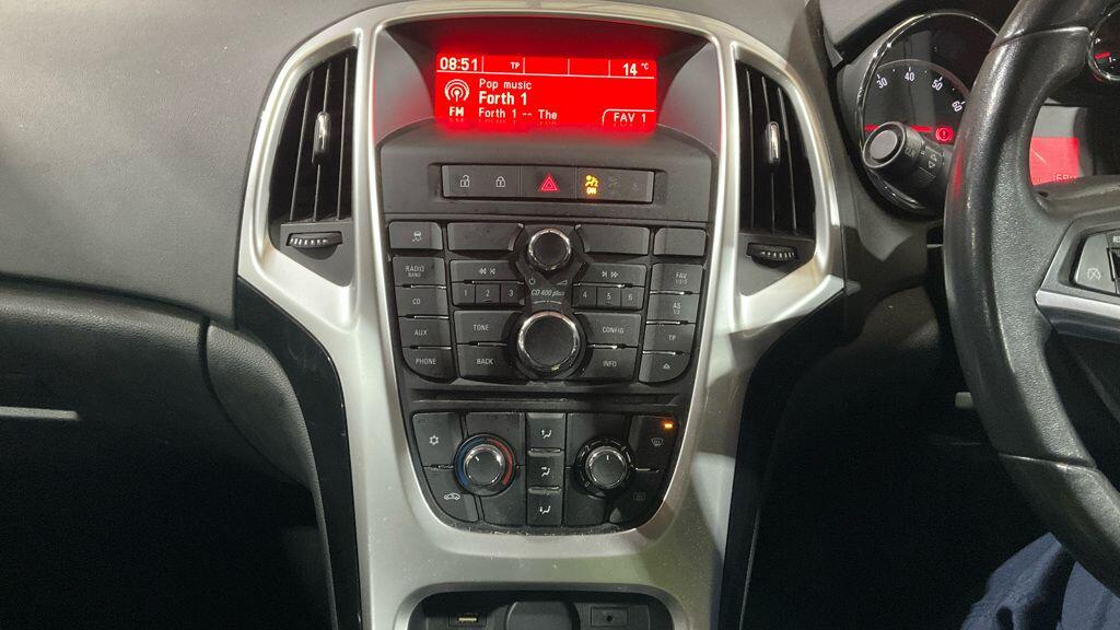 Vauxhall Astra view 11
