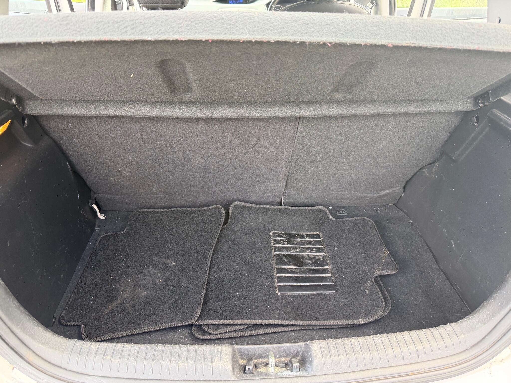 Hyundai I20 view 17