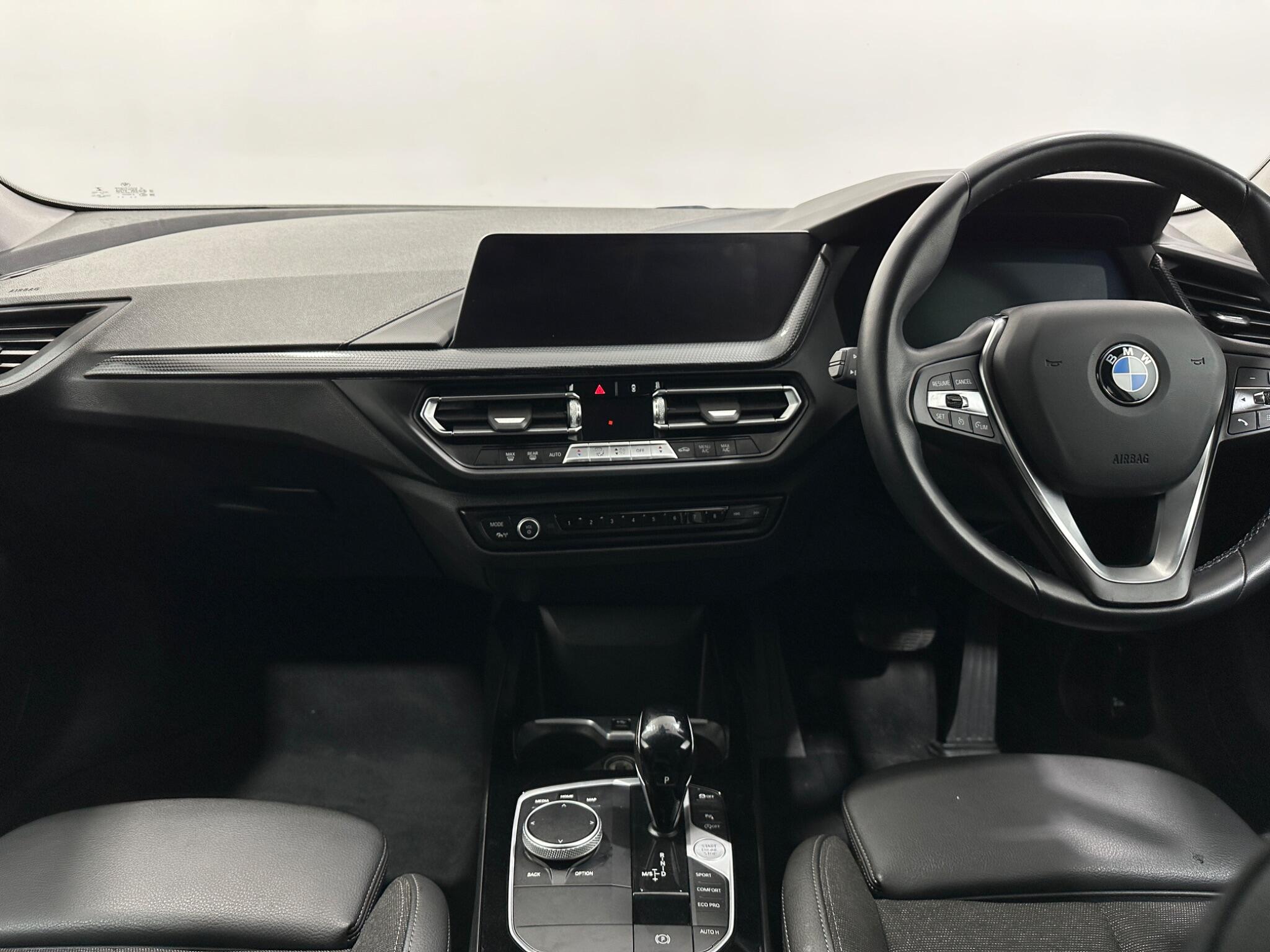 BMW 2 Series view 20