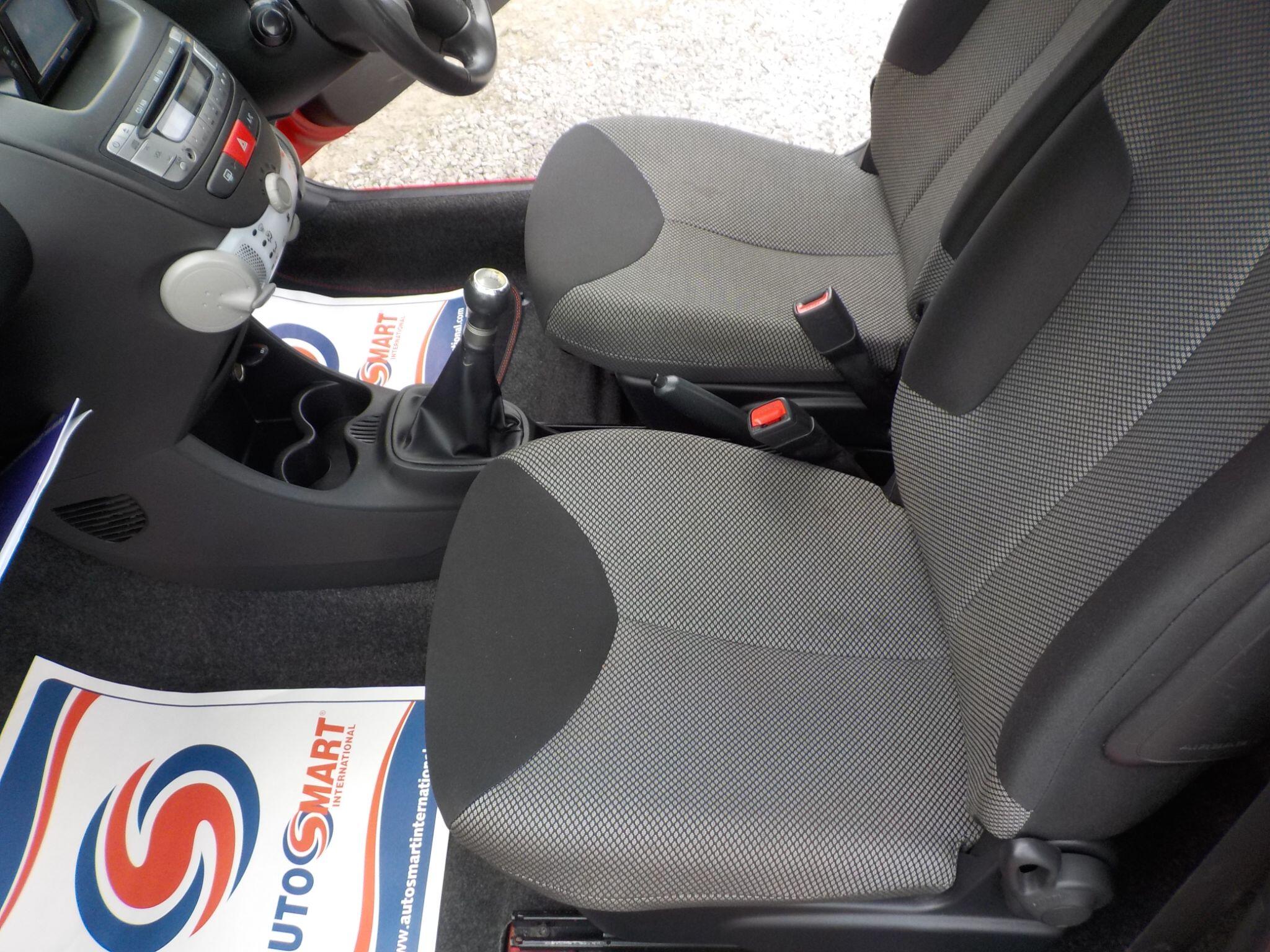 Toyota AYGO 1.0 VVT-i Move Euro 5 3dr