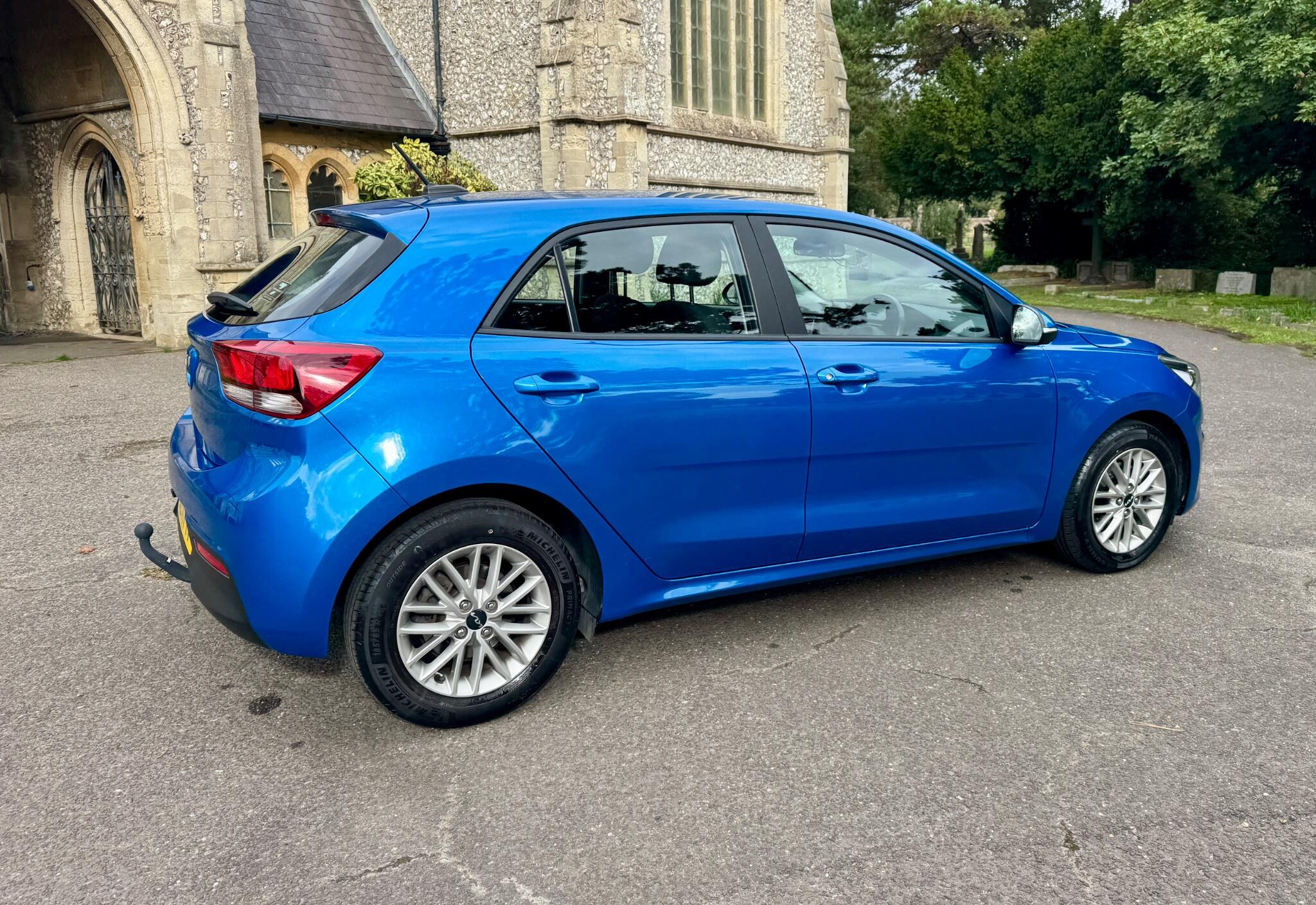 Kia Rio view 22