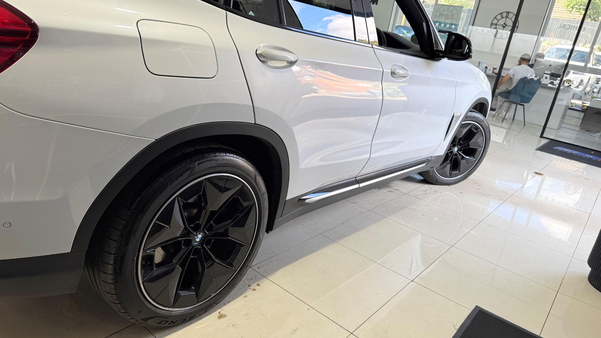BMW Ix3 view 27