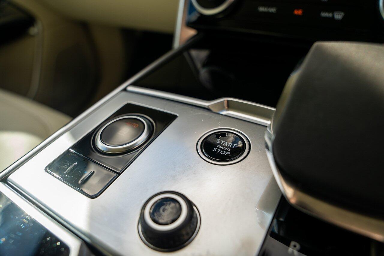 Land Rover Range Rover view 46