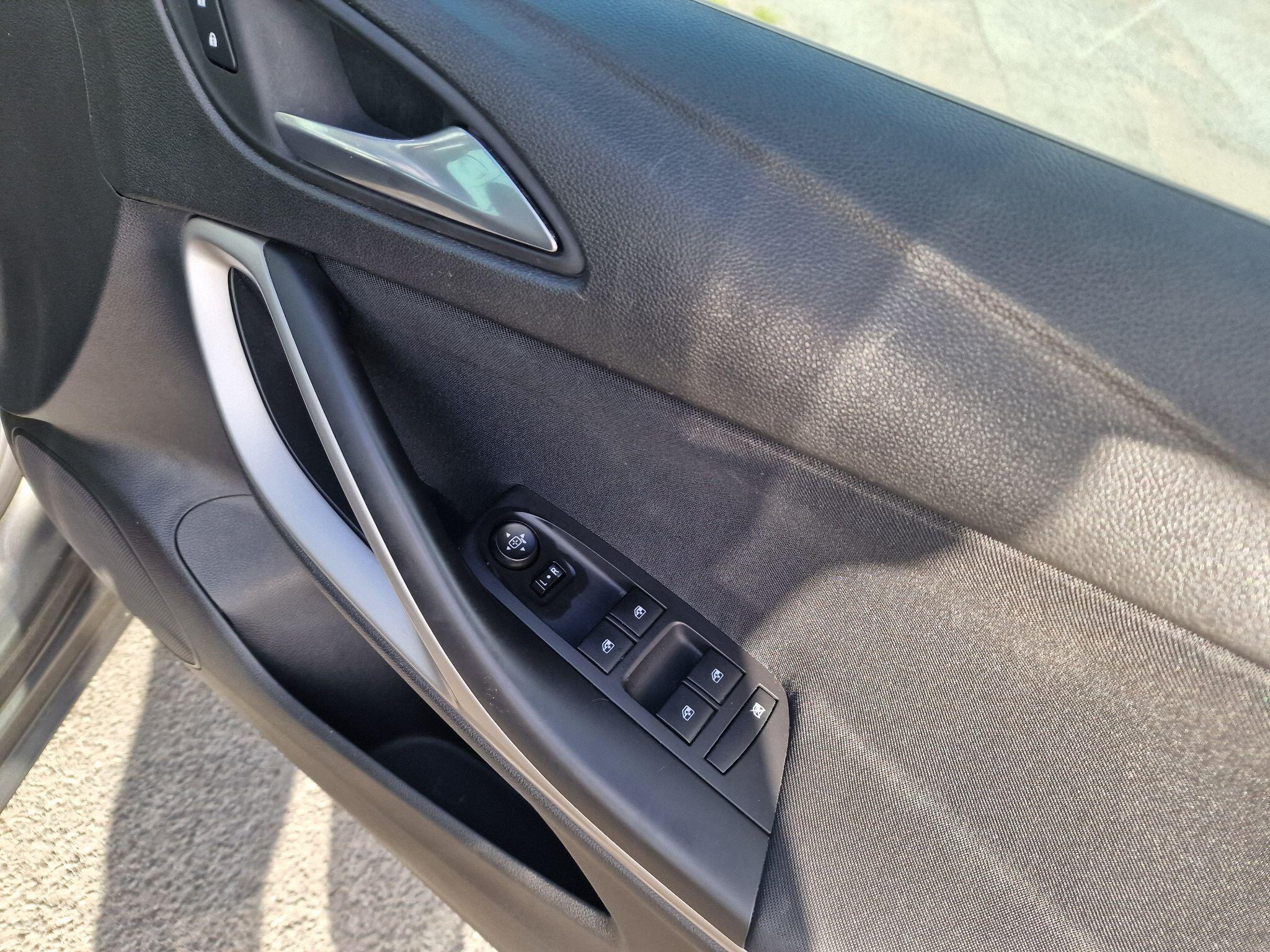 Vauxhall Astra view 33