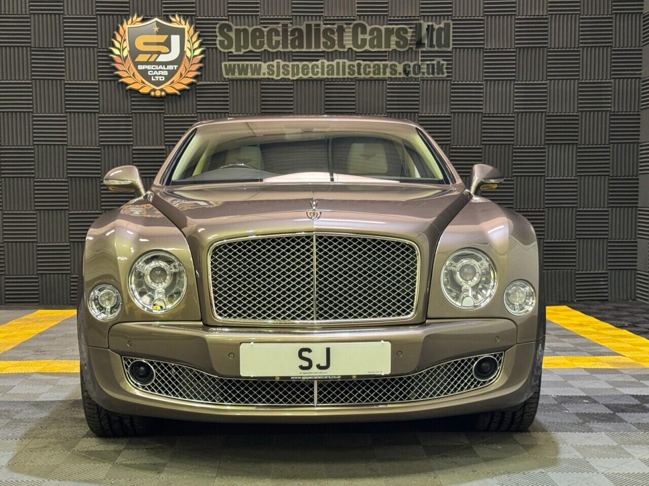 Bentley Mulsanne view 5