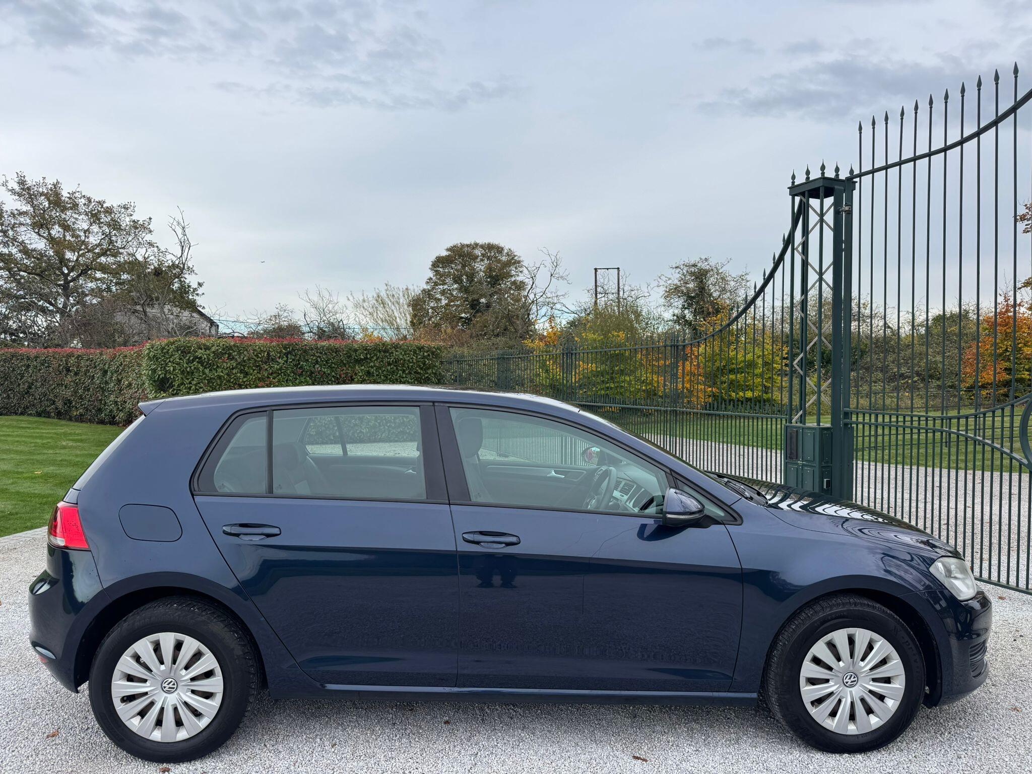 2013 Volkswagen Golf image 7