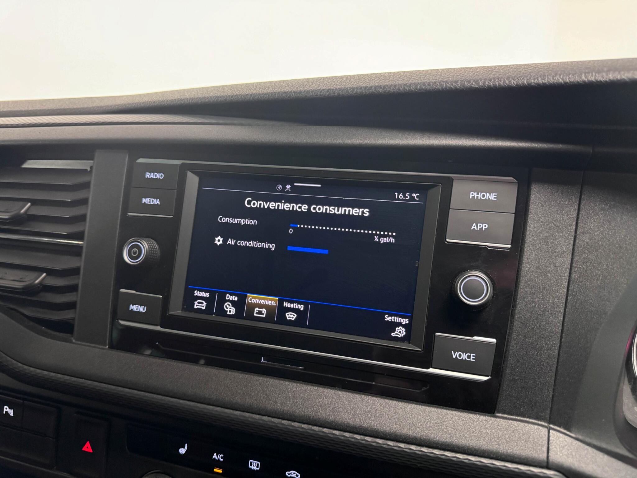 Volkswagen Transporter view 44
