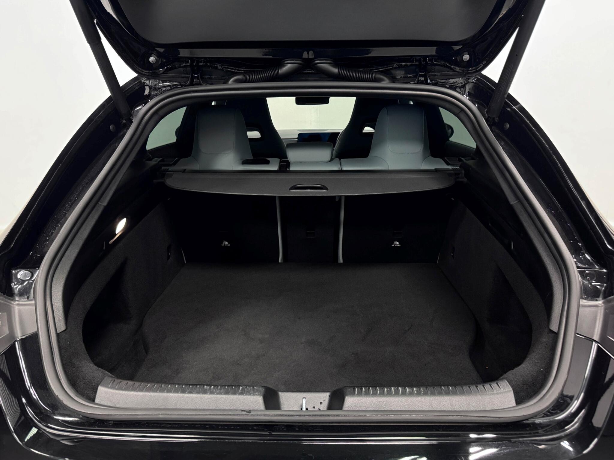 Mercedes-Benz Cla view 7