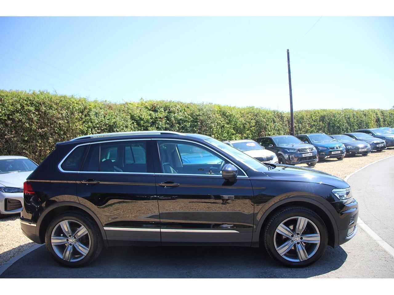 Volkswagen Tiguan view 7