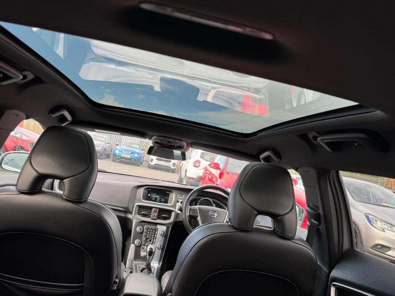 Volvo V40 view 61