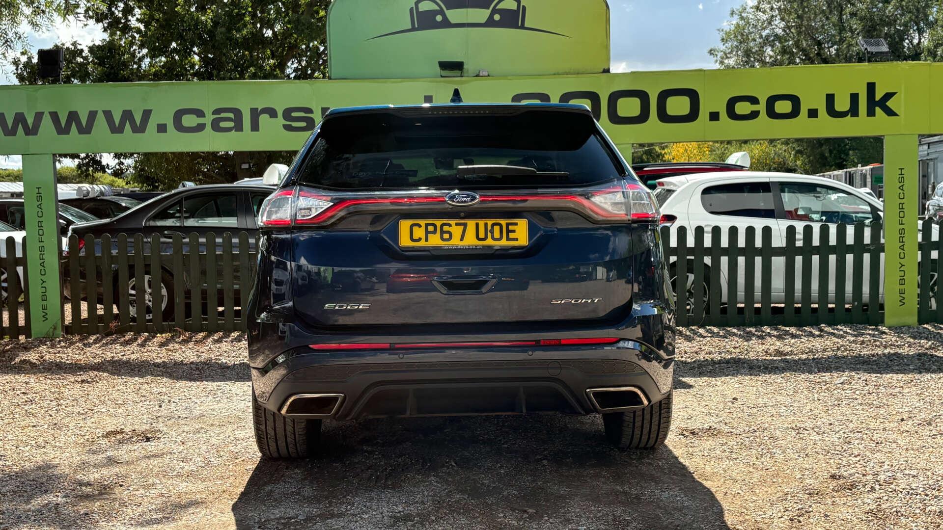 Ford Edge view 5