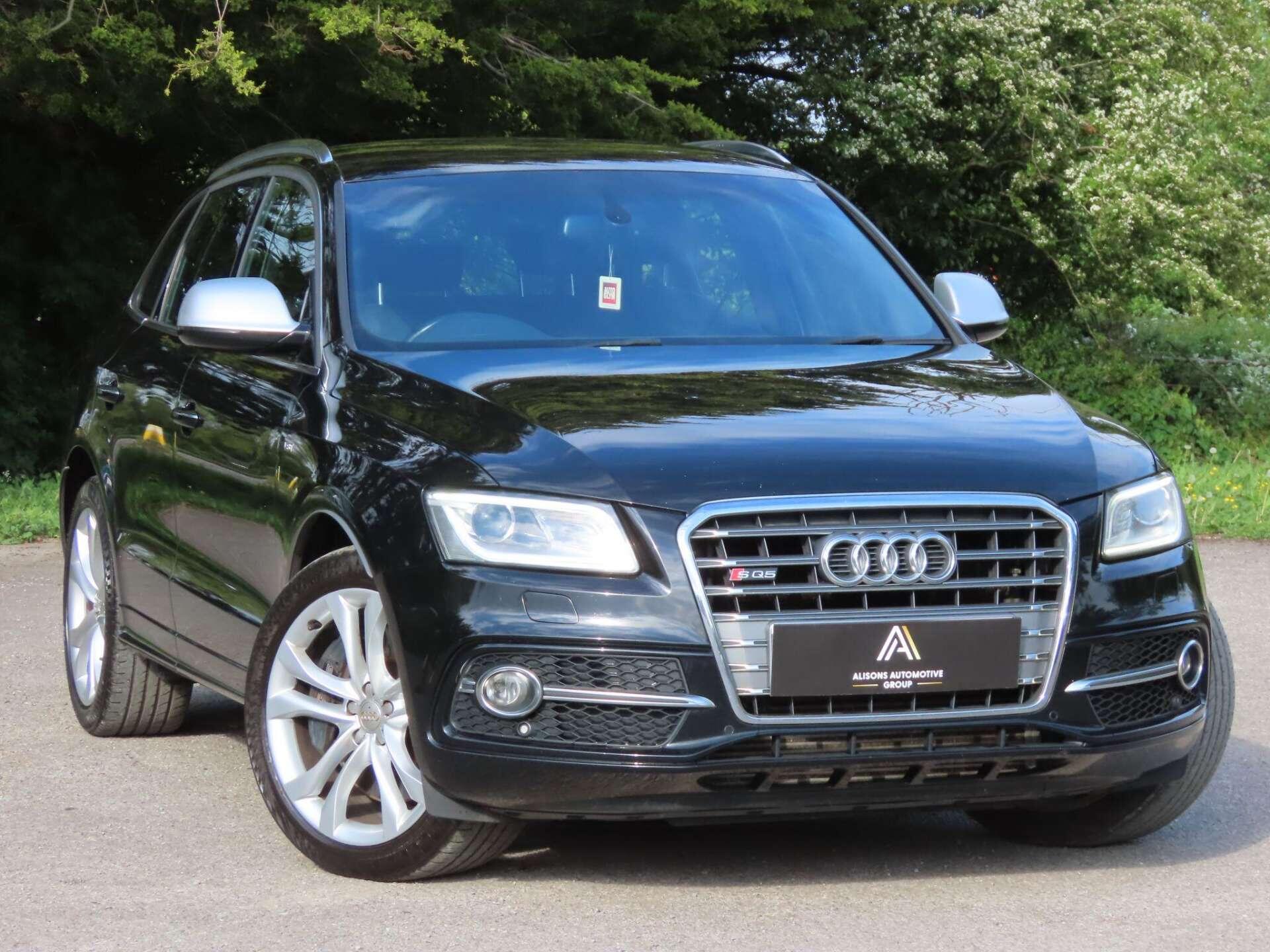 Audi SQ5 view 4