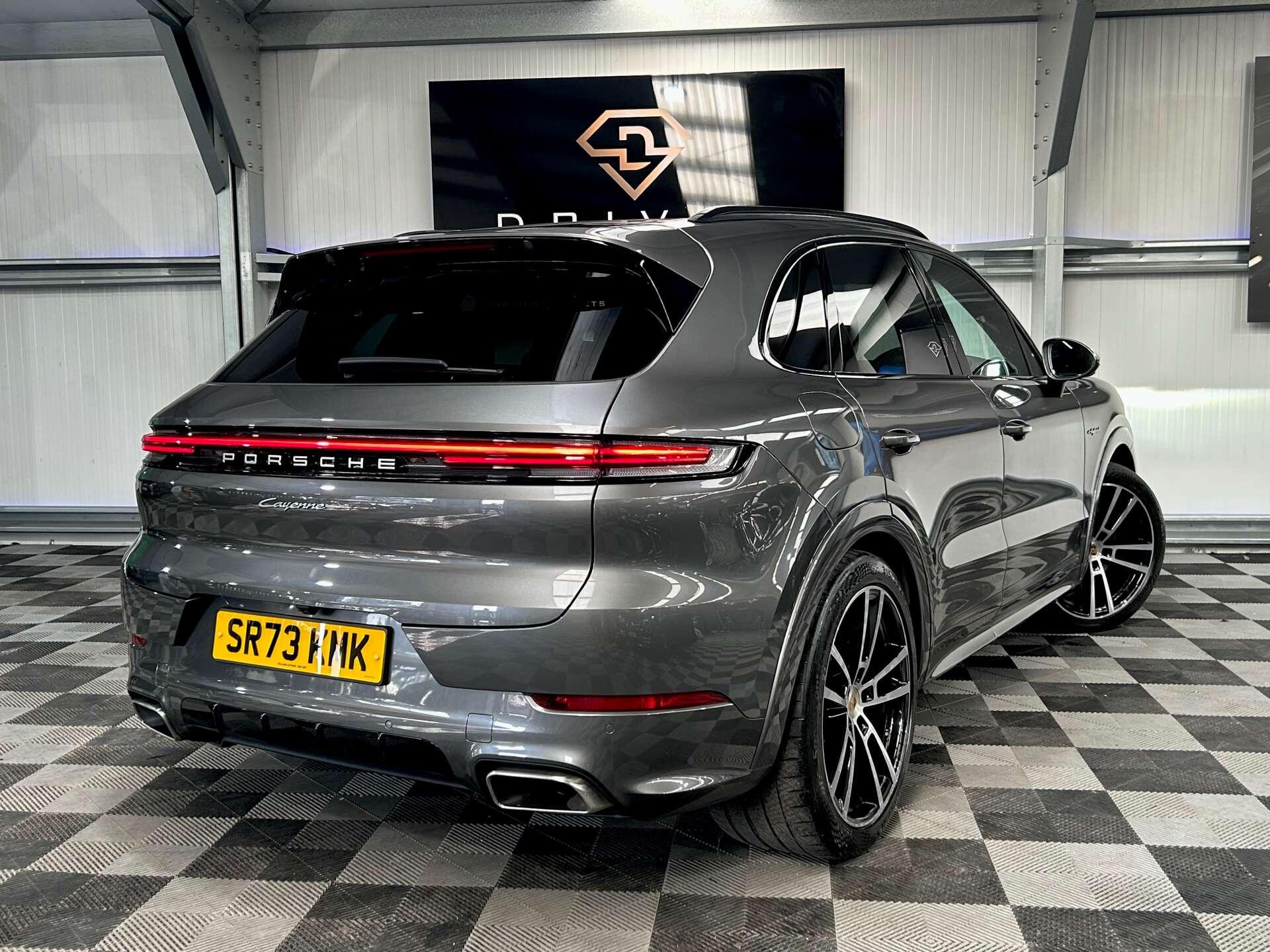 Porsche Cayenne view 20