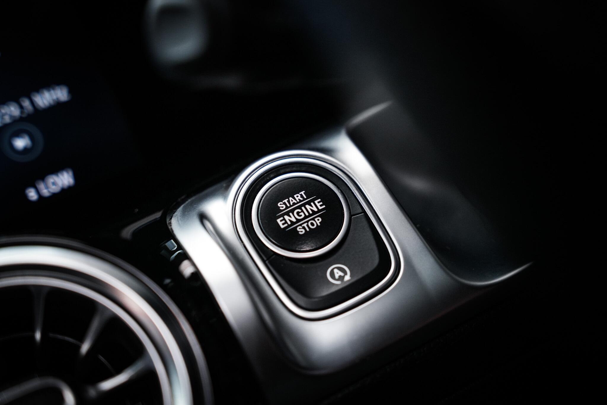 Mercedes-Benz GLB view 42