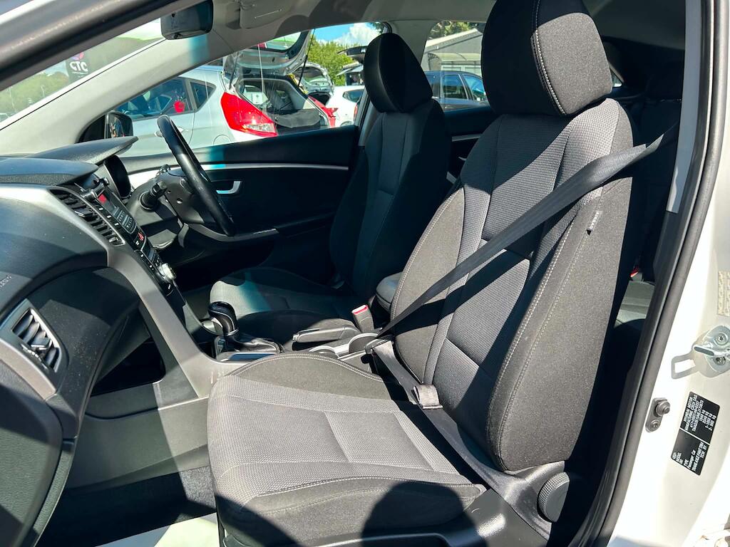 Hyundai I30 view 18