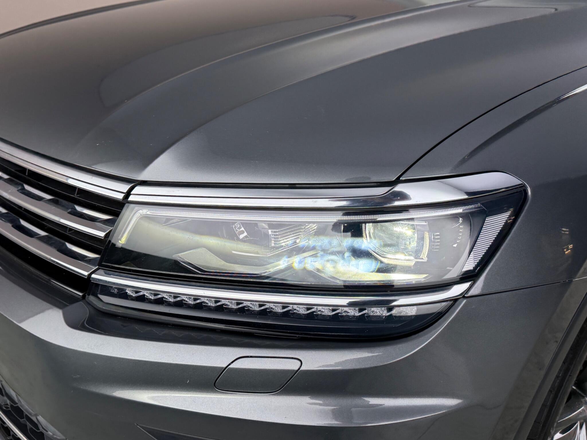 Volkswagen Tiguan view 13