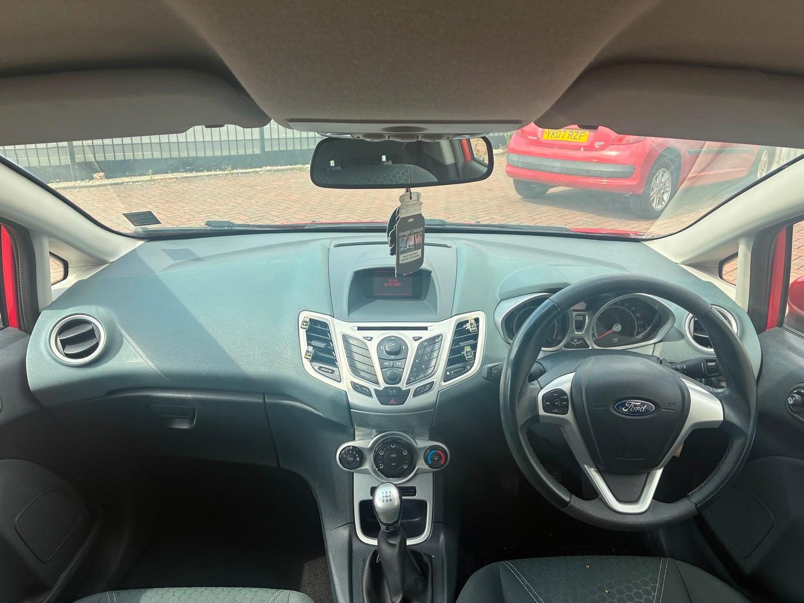 Ford Fiesta view 17