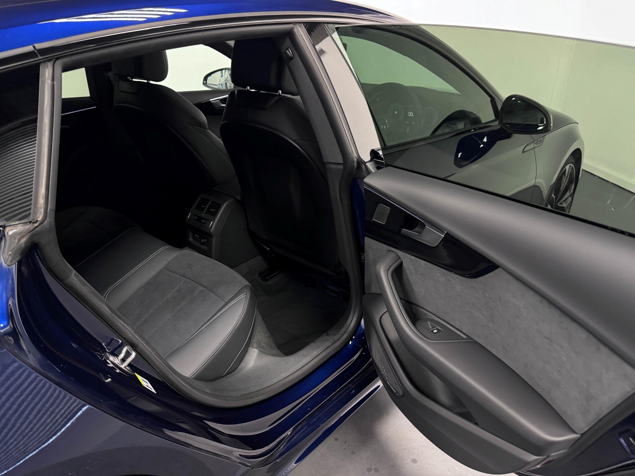 Audi A5 view 24