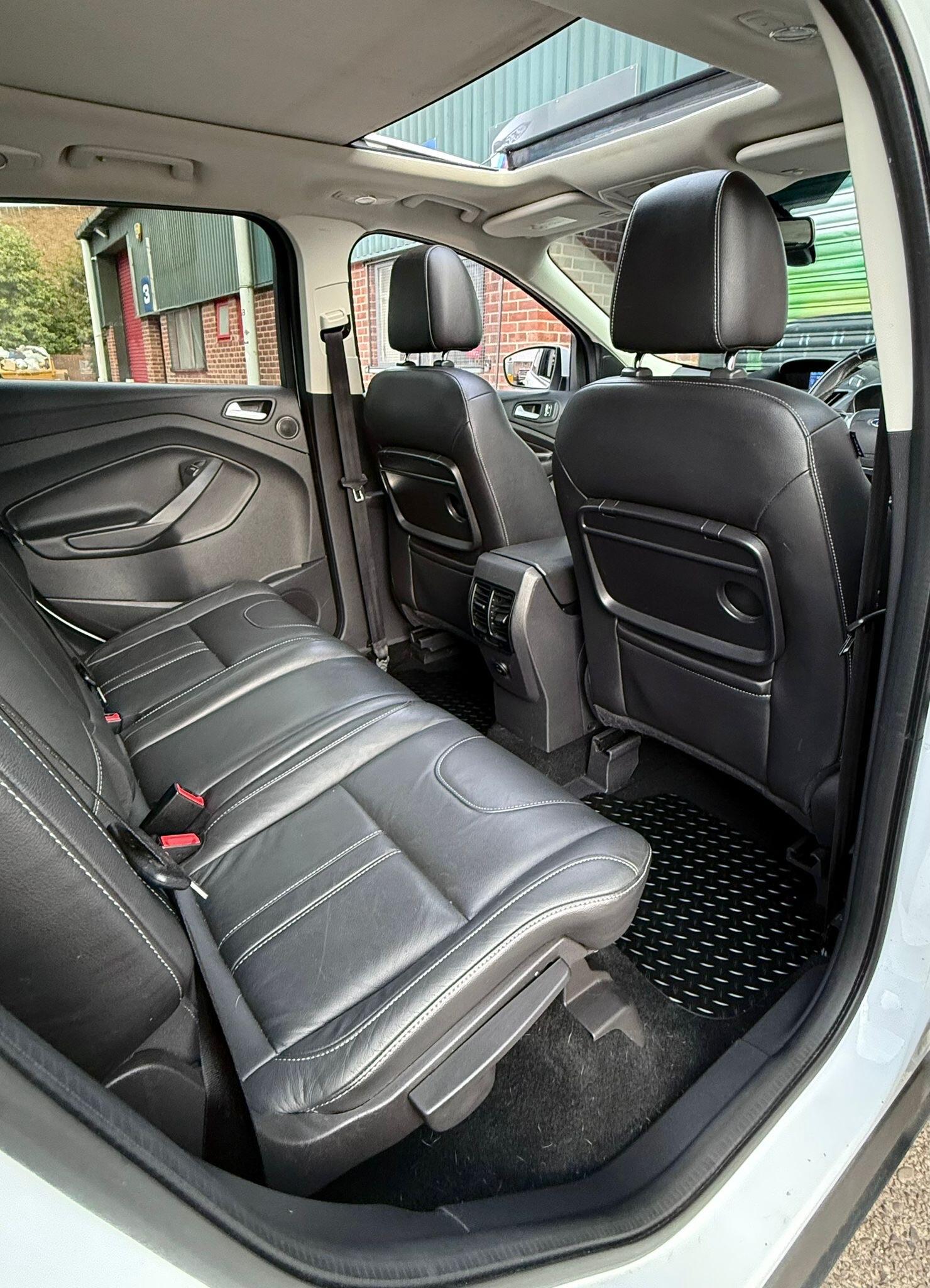 Ford Kuga view 43
