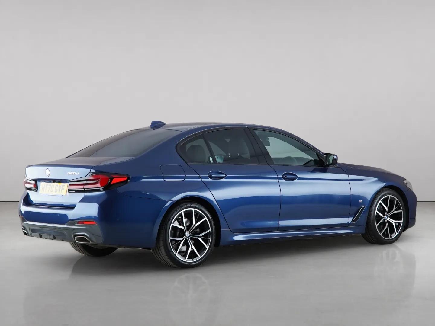 BMW 5 Series view 7