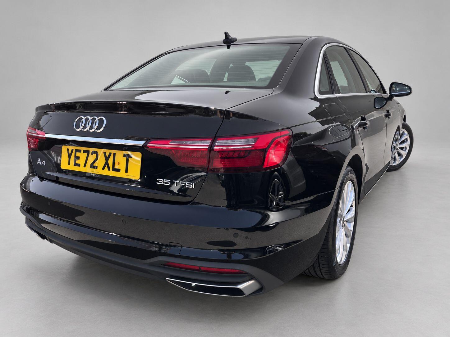 Audi A4 view 10