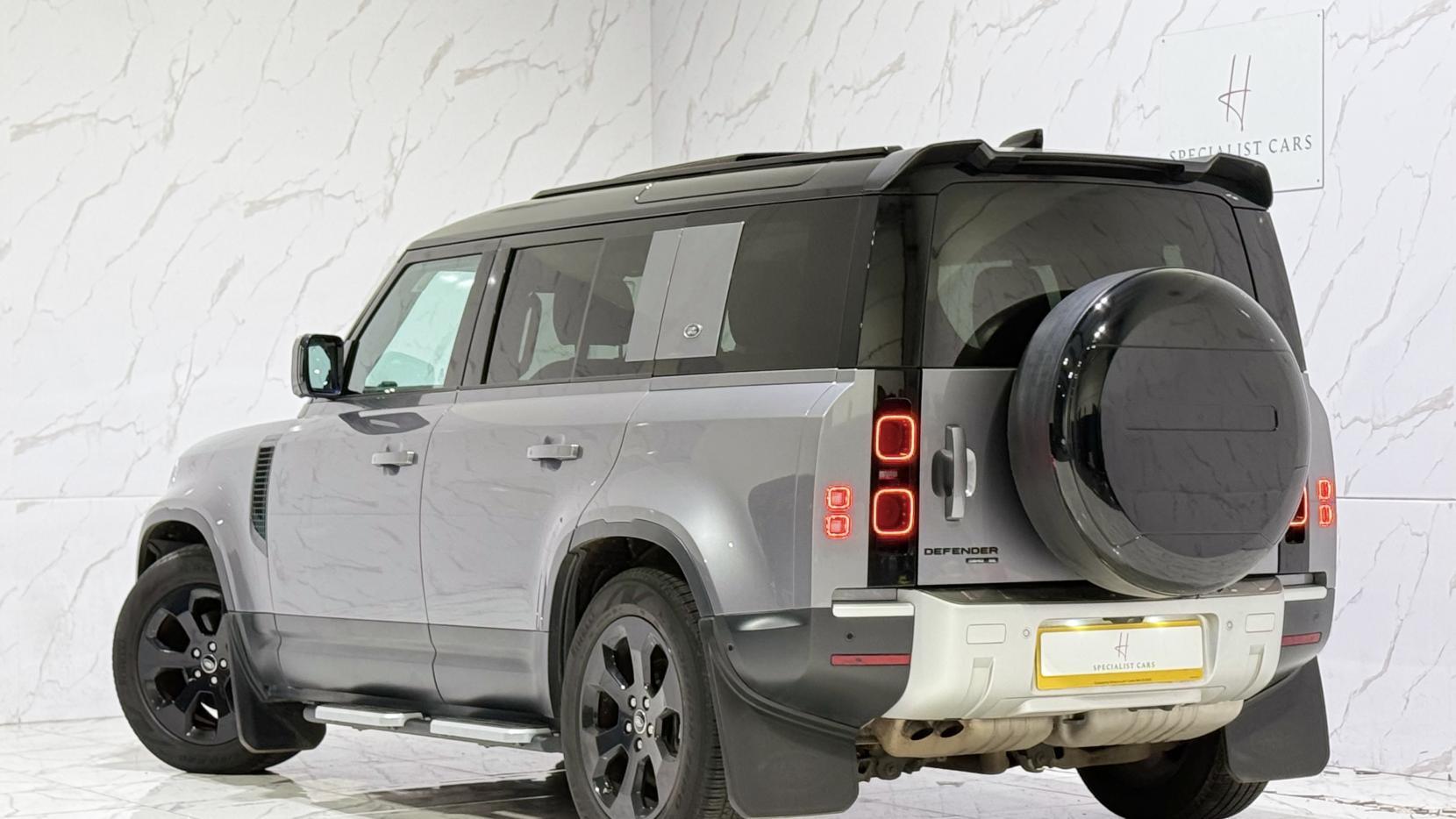 Land Rover Defender view 6