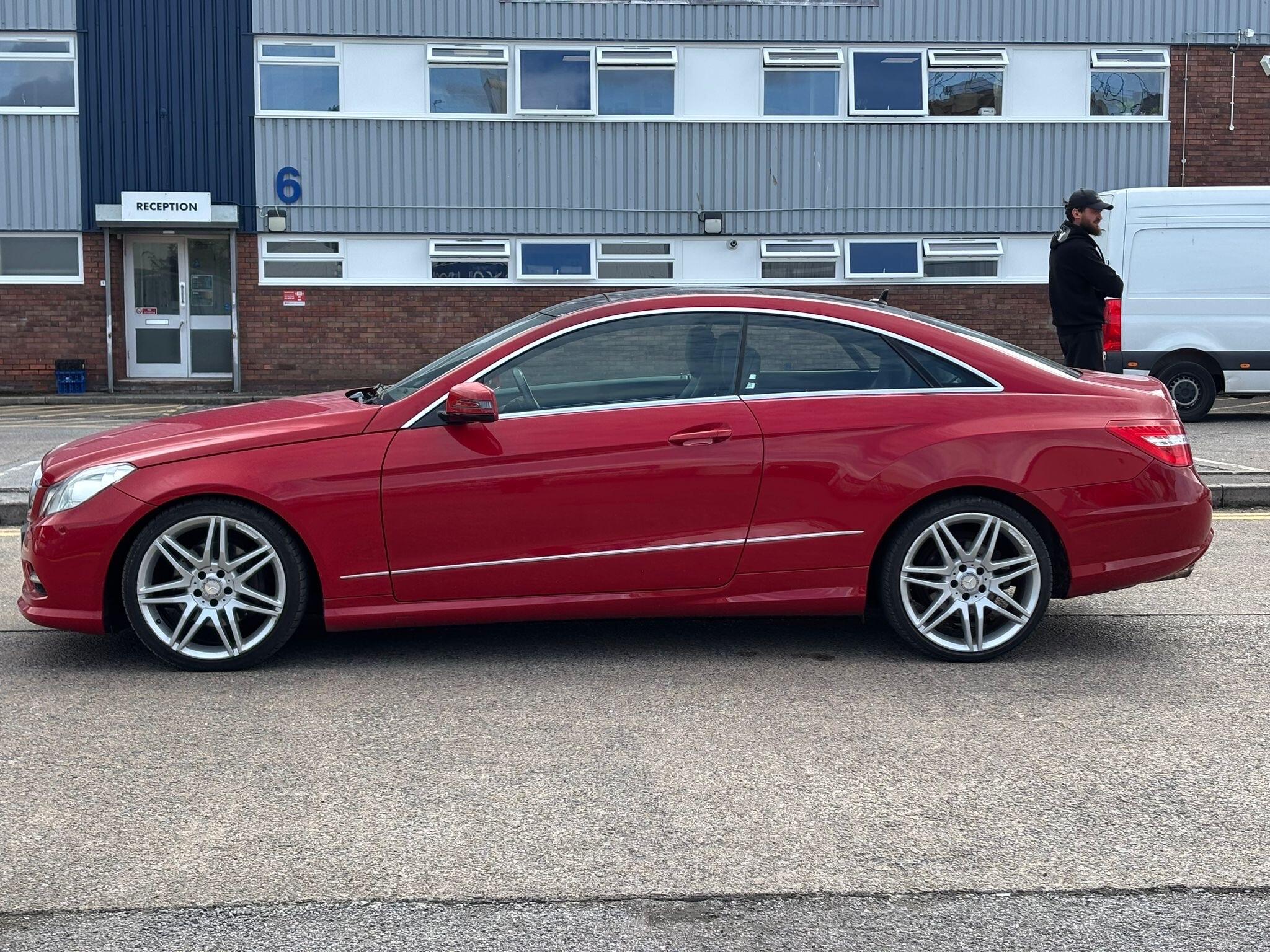 Mercedes-Benz E-Class view 8