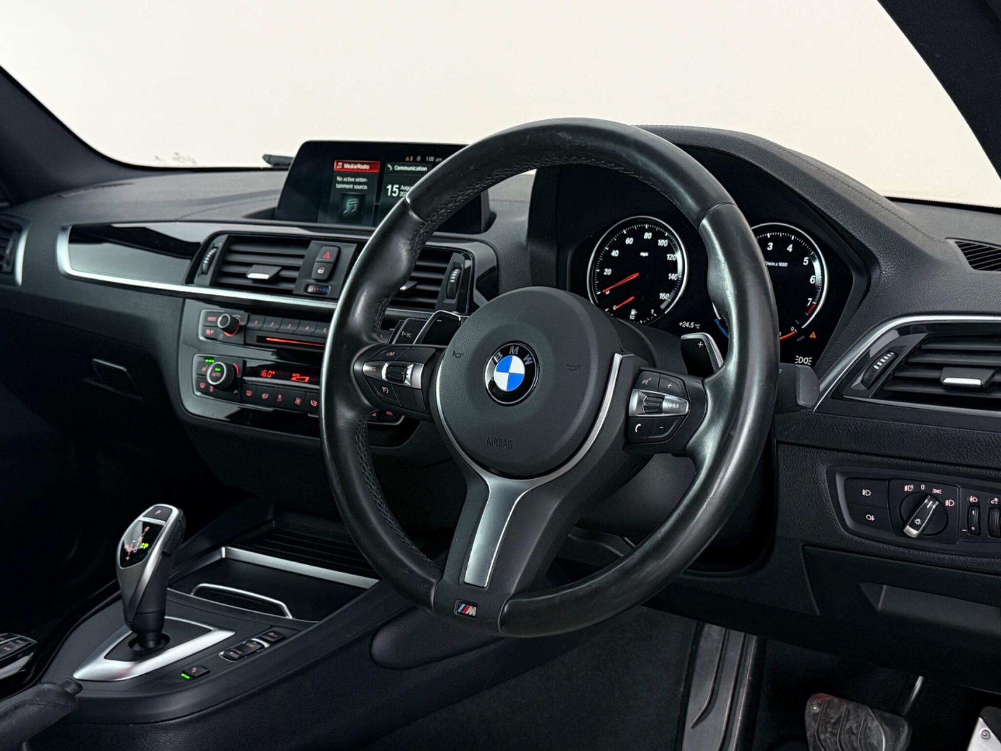 BMW 2 Series view 3