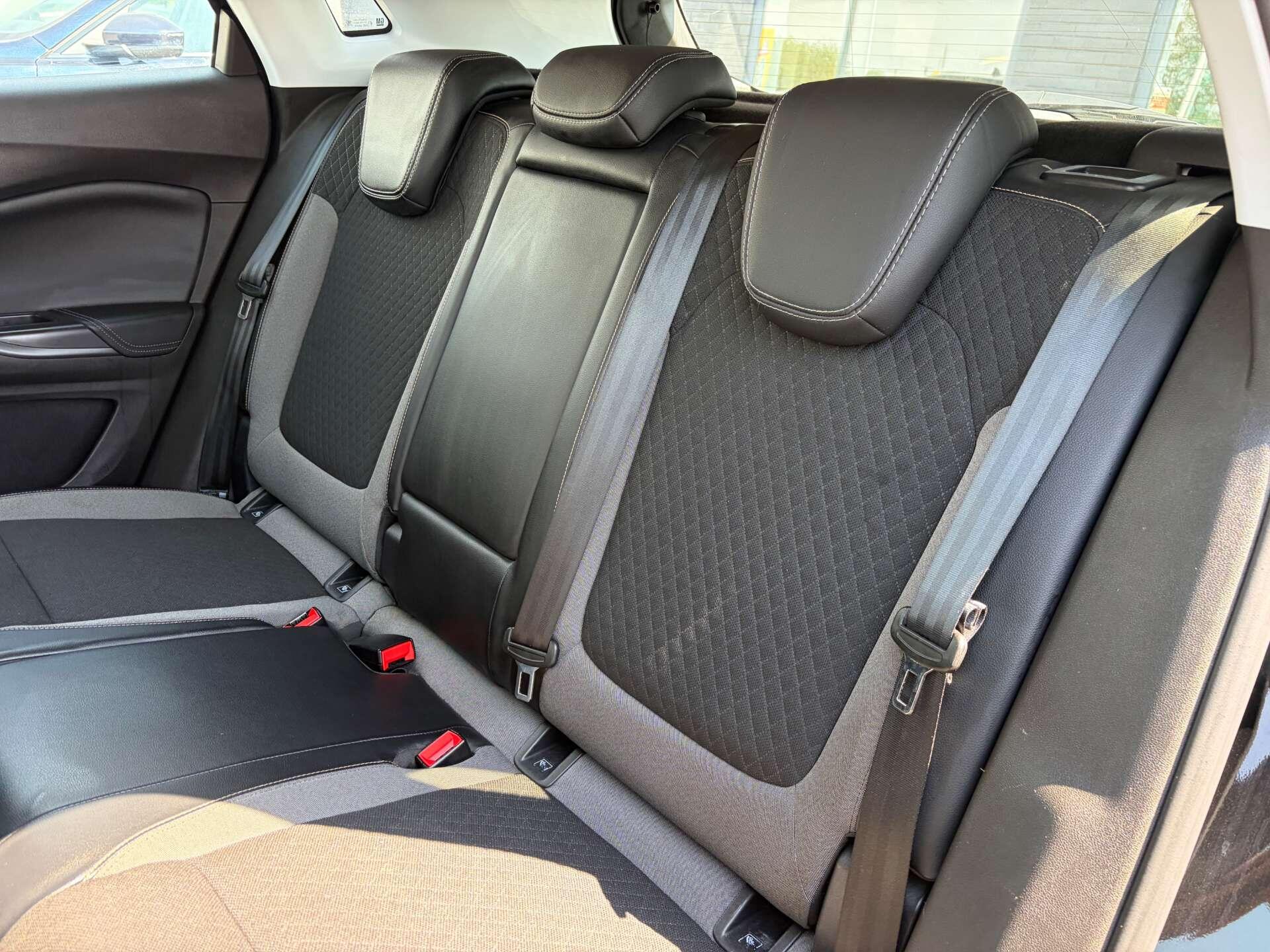 Vauxhall Grandland X view 23