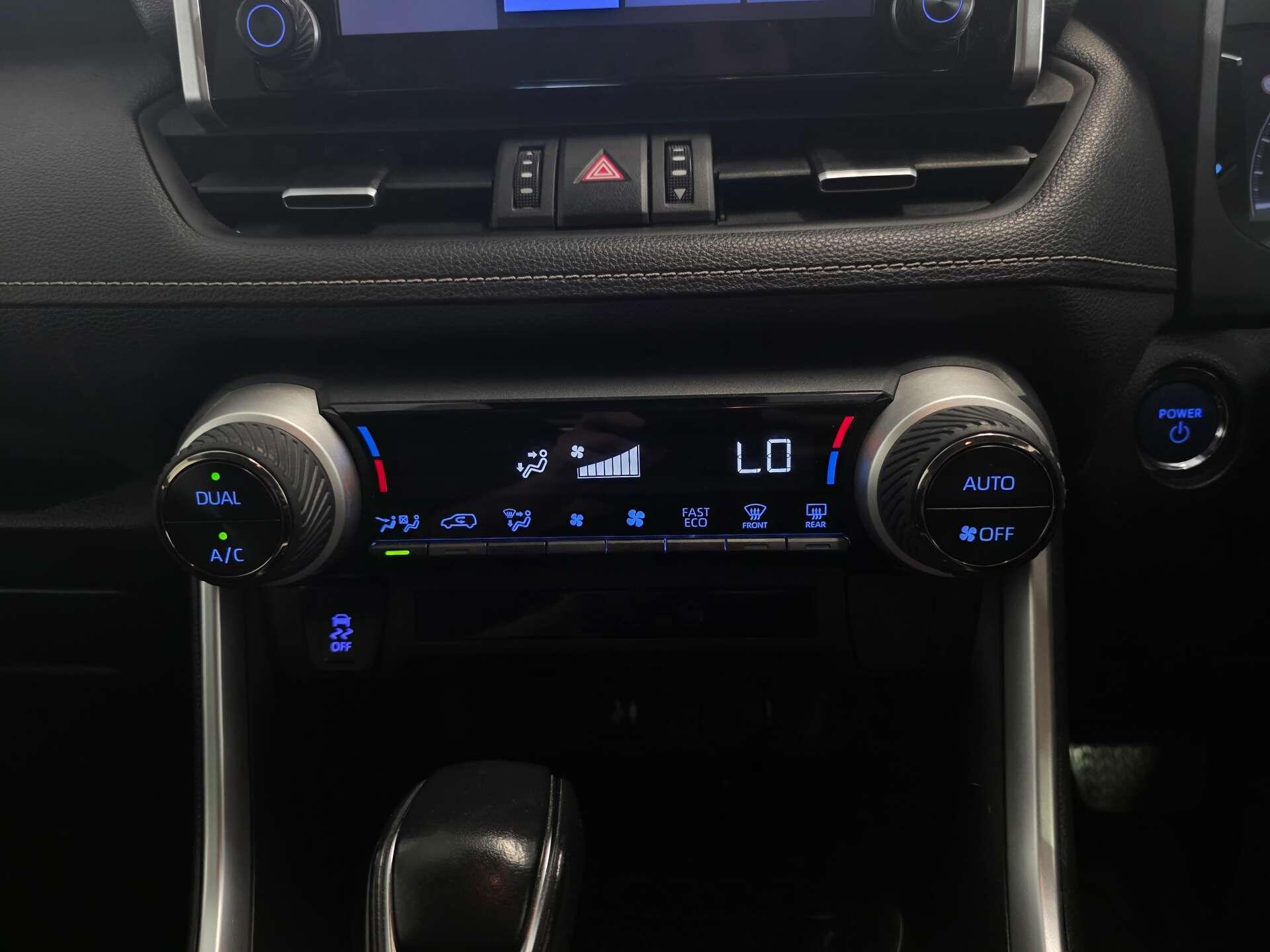Toyota Rav4 view 23