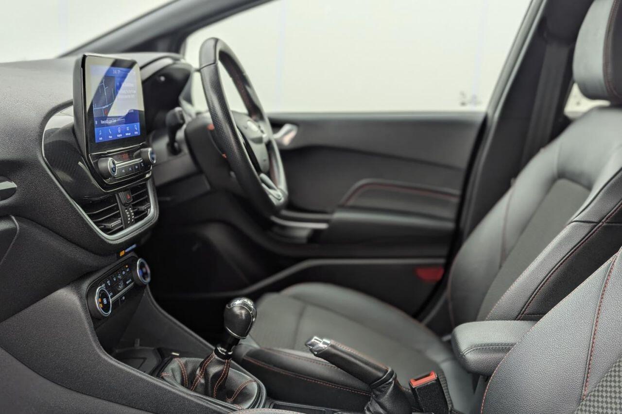Ford Fiesta view 22
