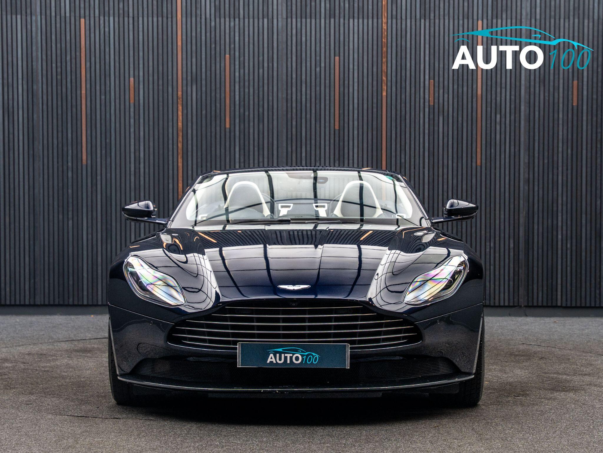 Aston Martin DB11 view 11