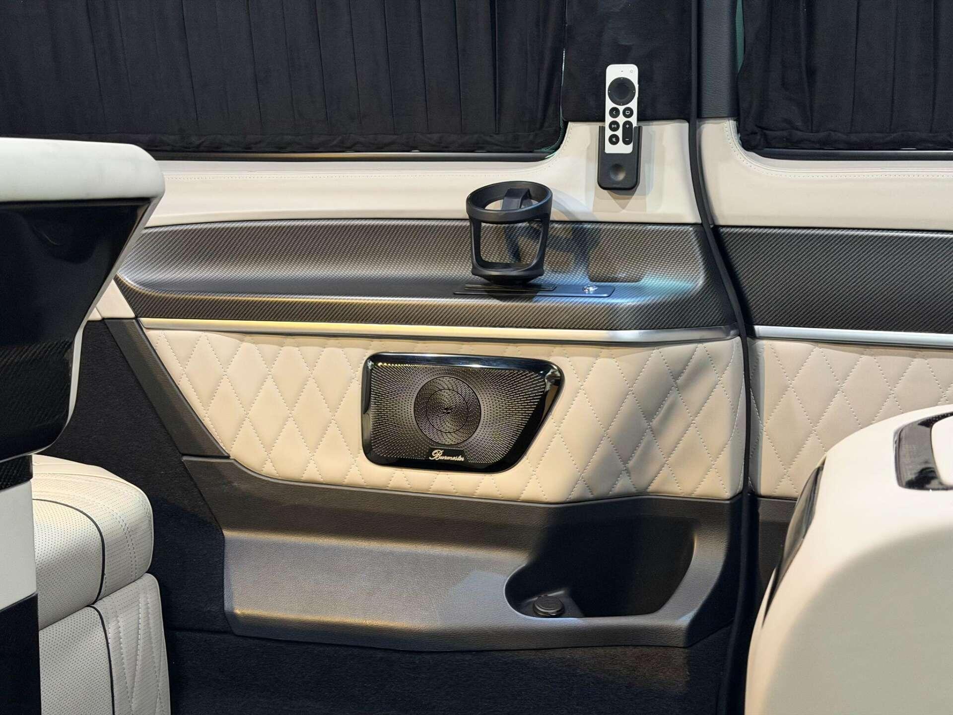Mercedes-Benz V Class view 55