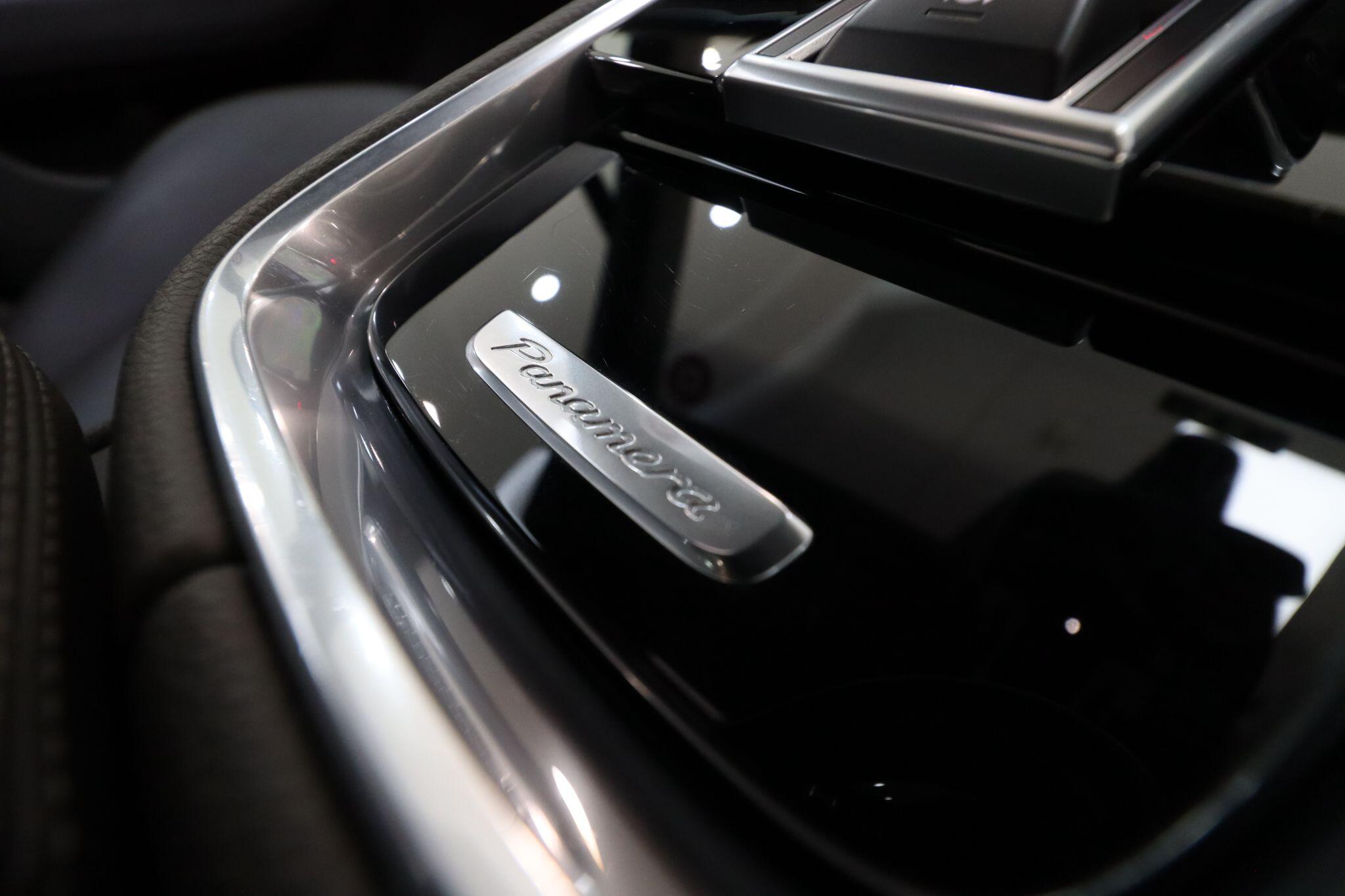 Porsche Panamera view 20