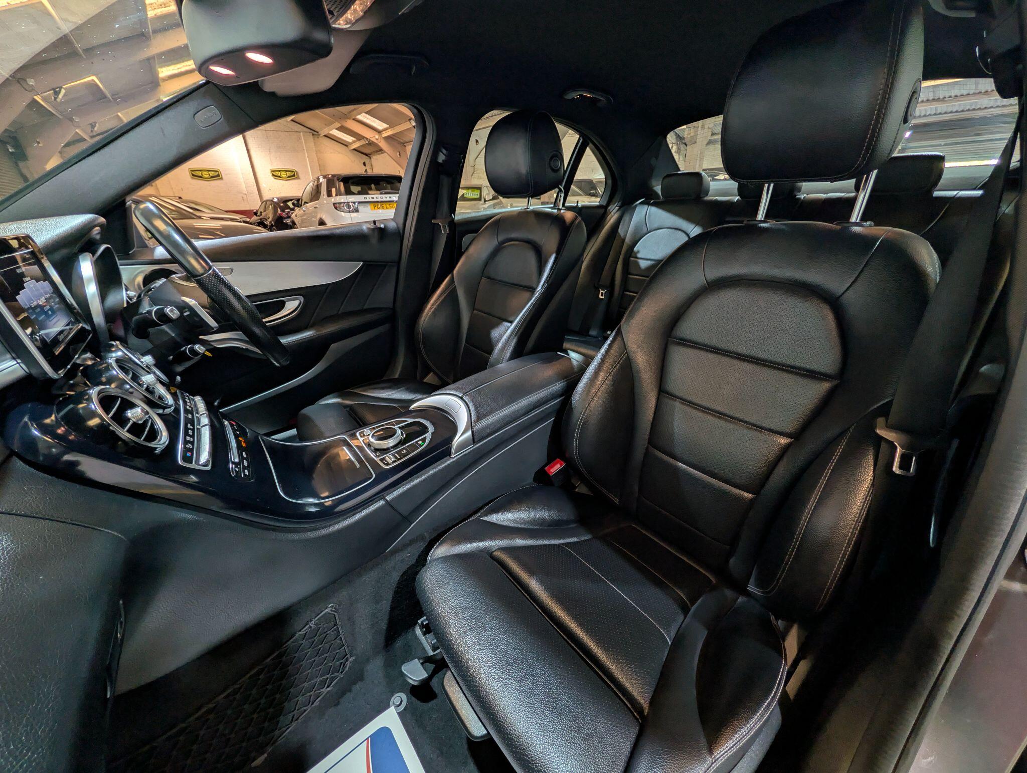 Mercedes-Benz C Class view 76