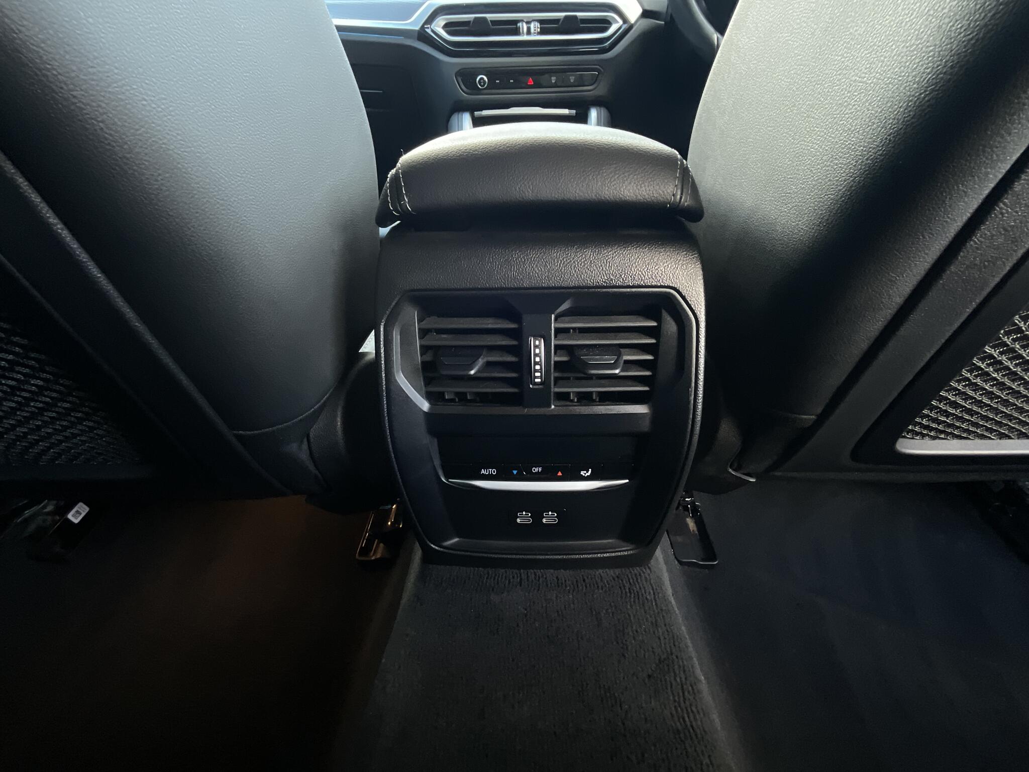 BMW i4 view 38