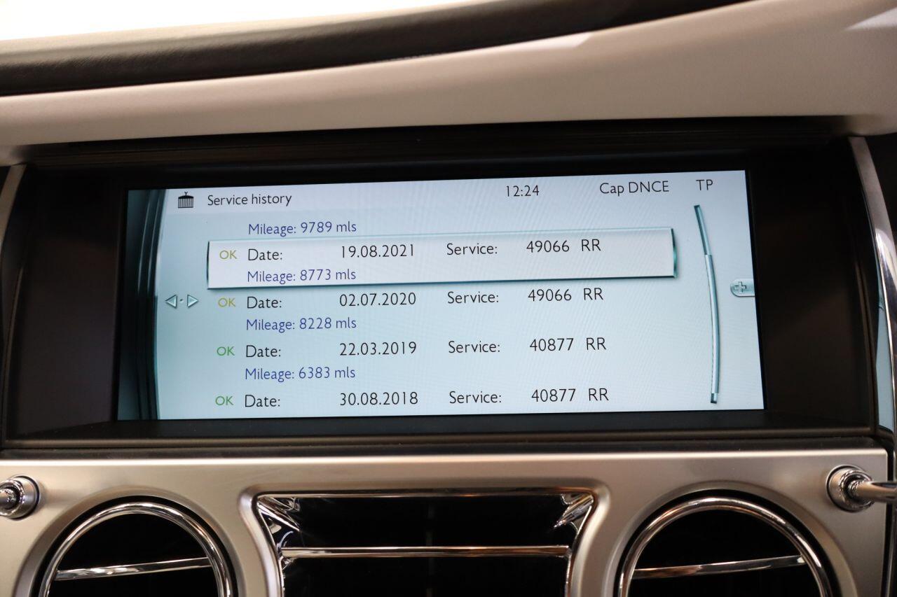 Rolls-Royce Wraith view 32