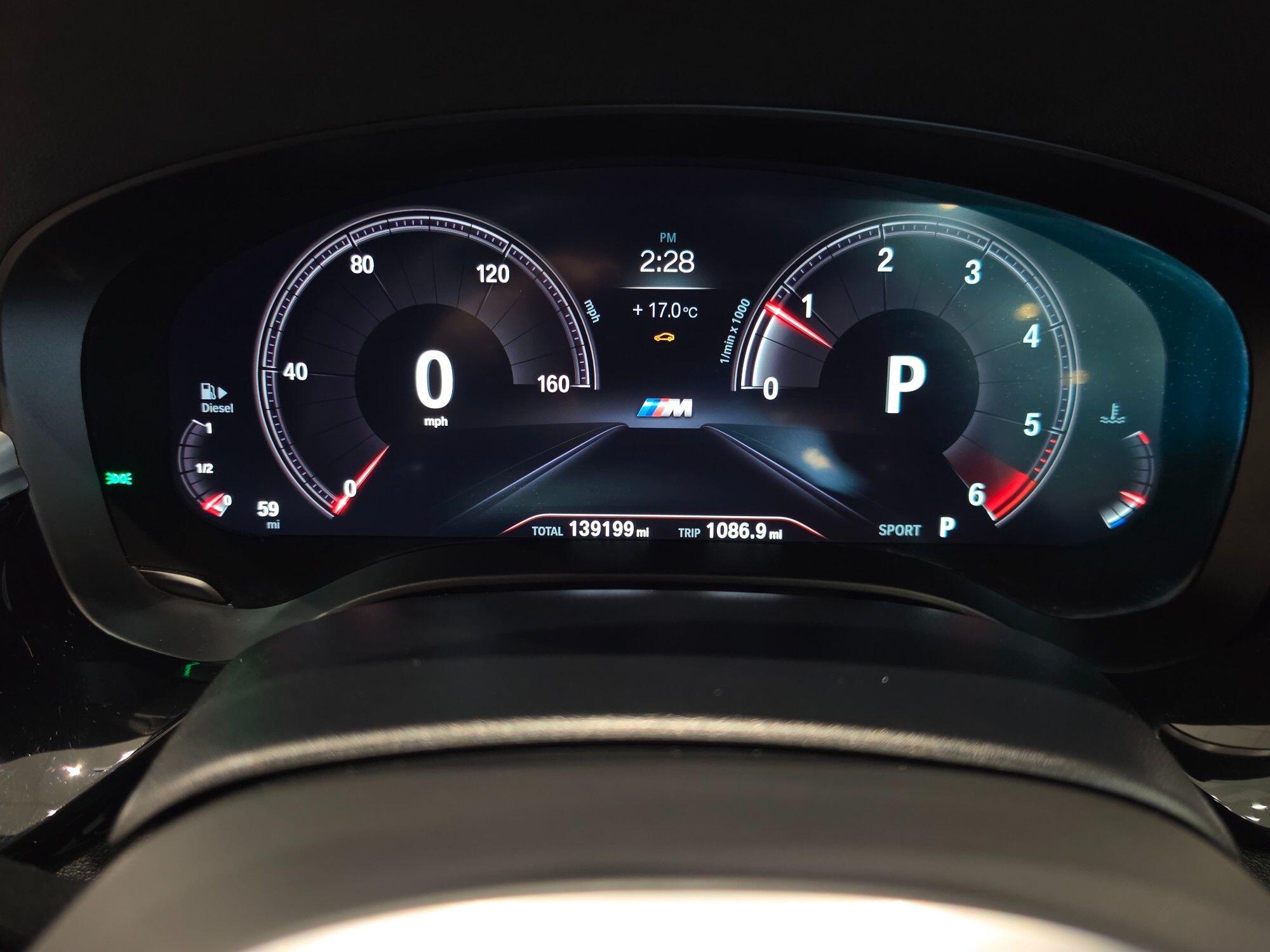 BMW 5 Series view 114