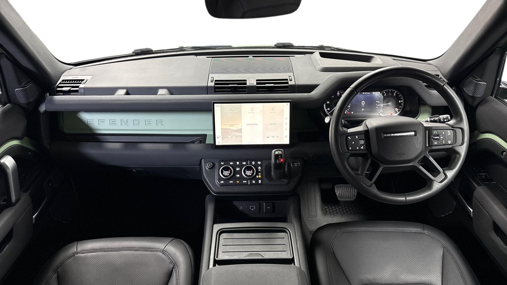 Land Rover Defender view 9
