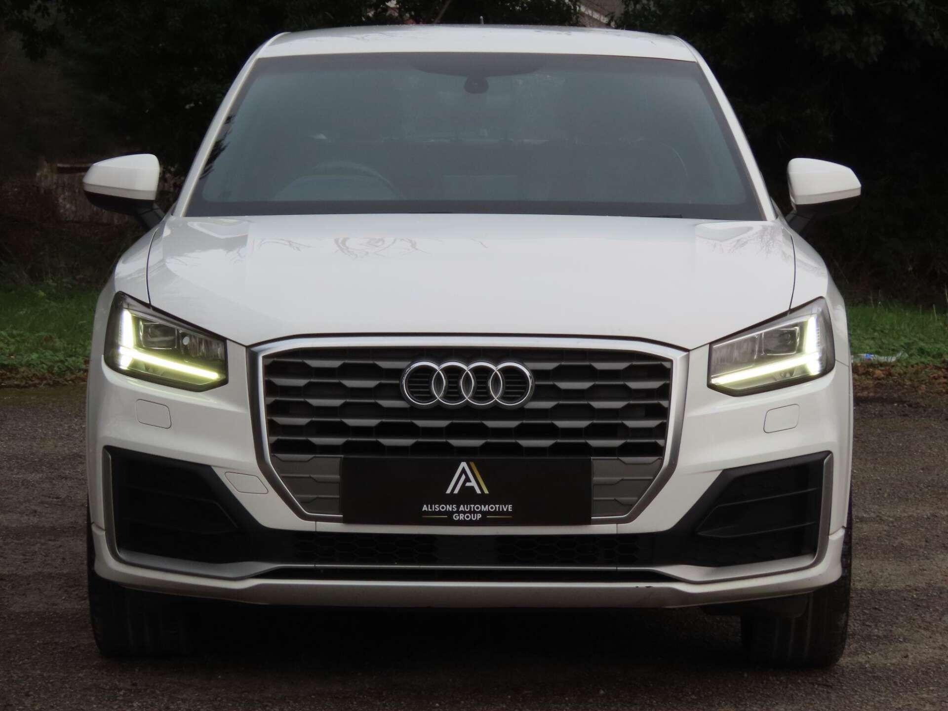 Audi Q2 view 3