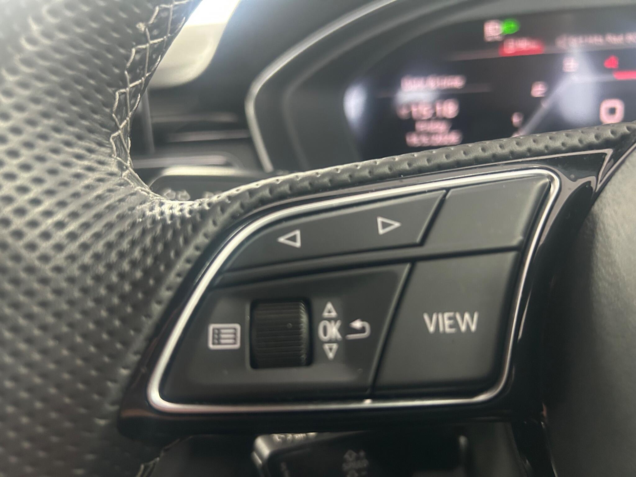 Audi S4 view 21