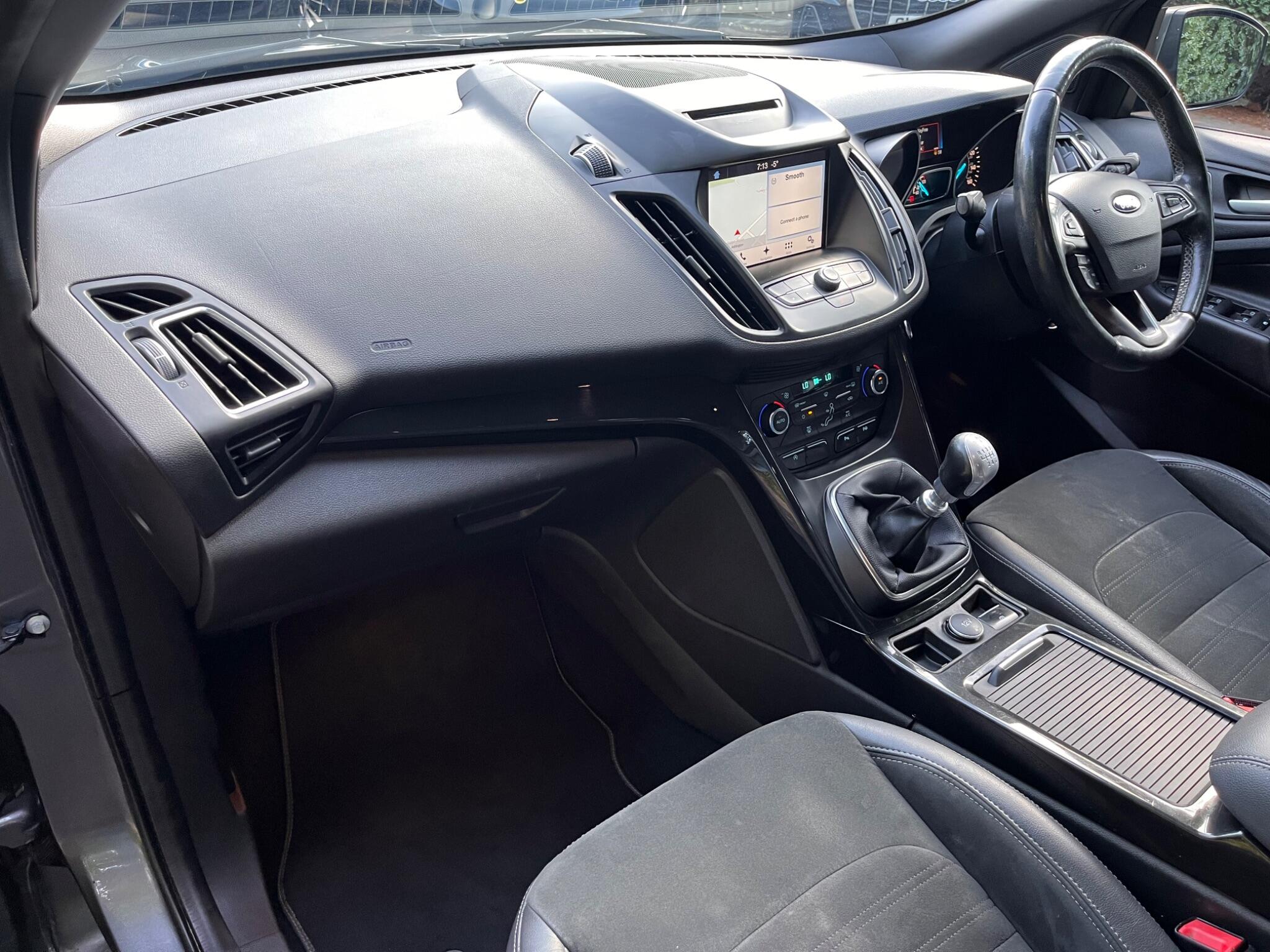 Ford Kuga view 28