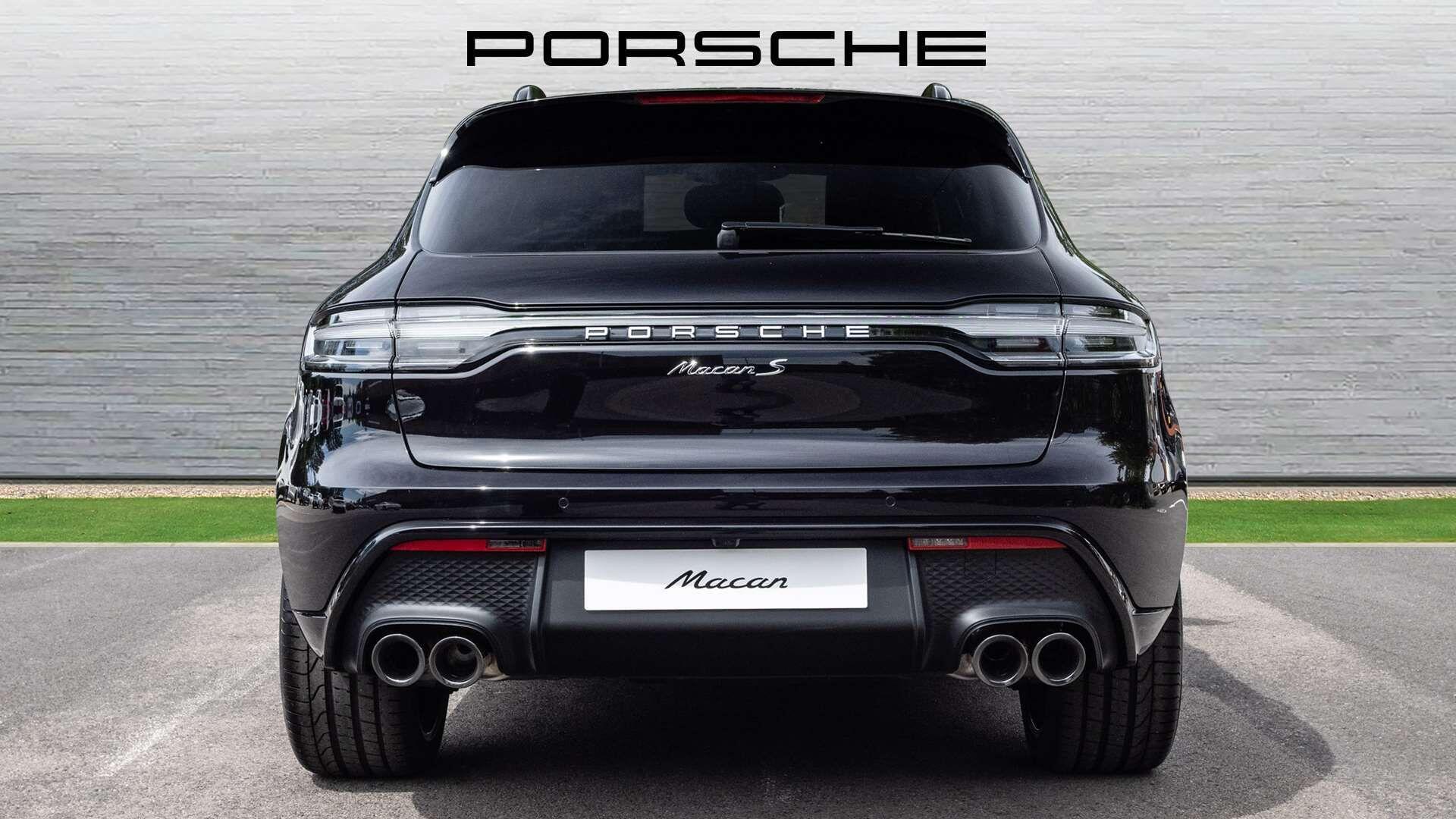 Porsche Macan view 6