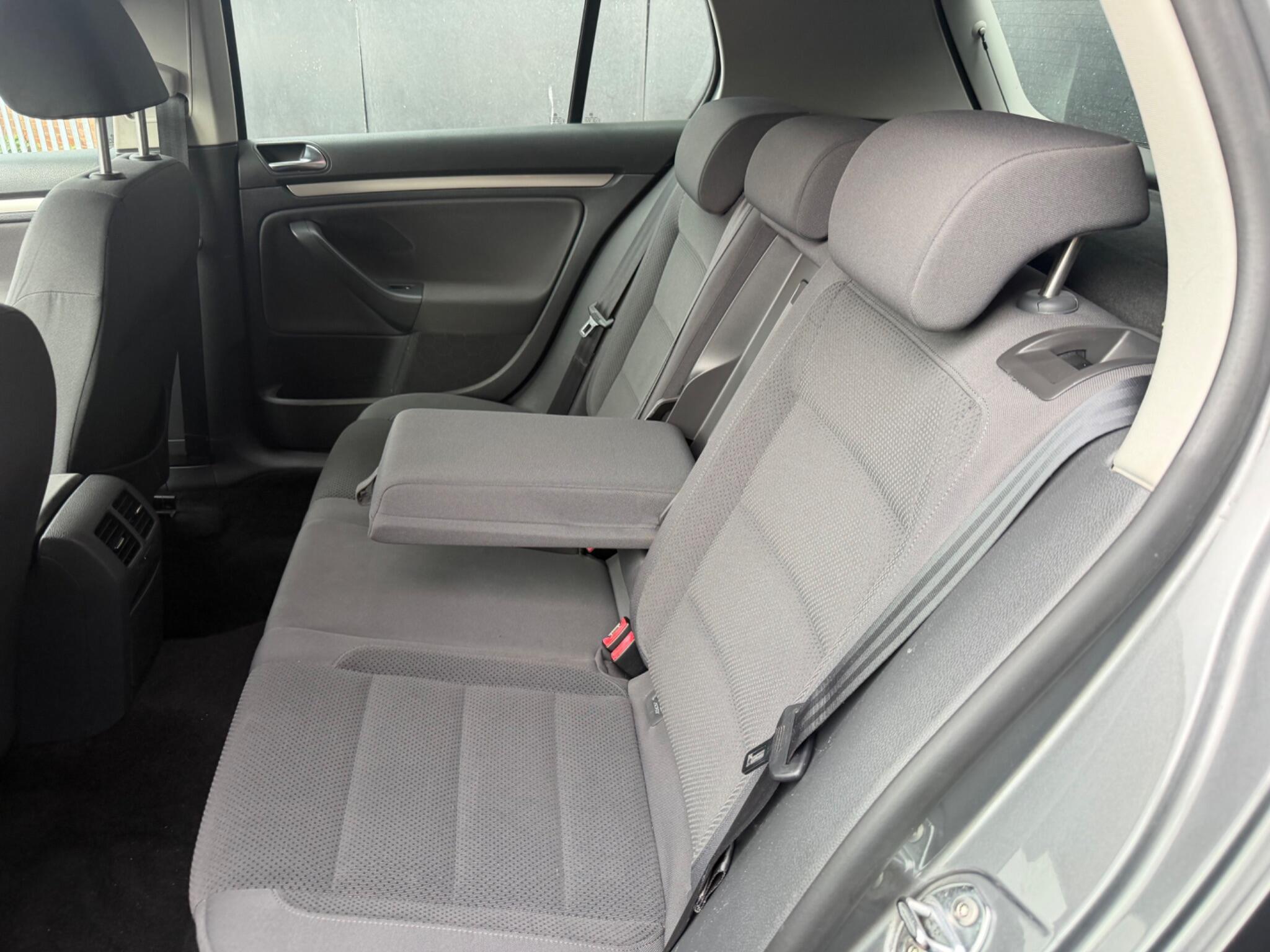 Volkswagen Golf view 7