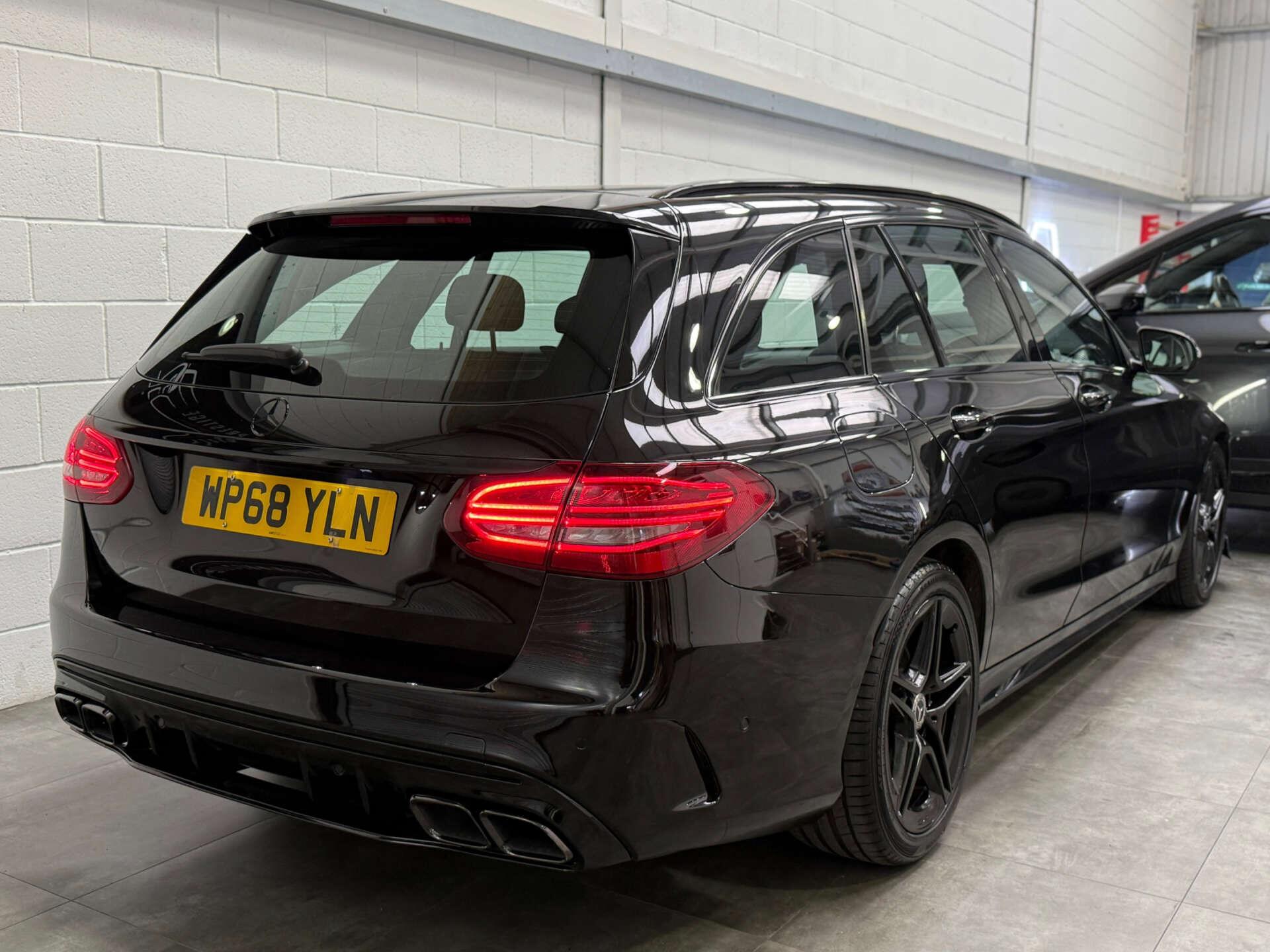 Mercedes-Benz C-Class view 8