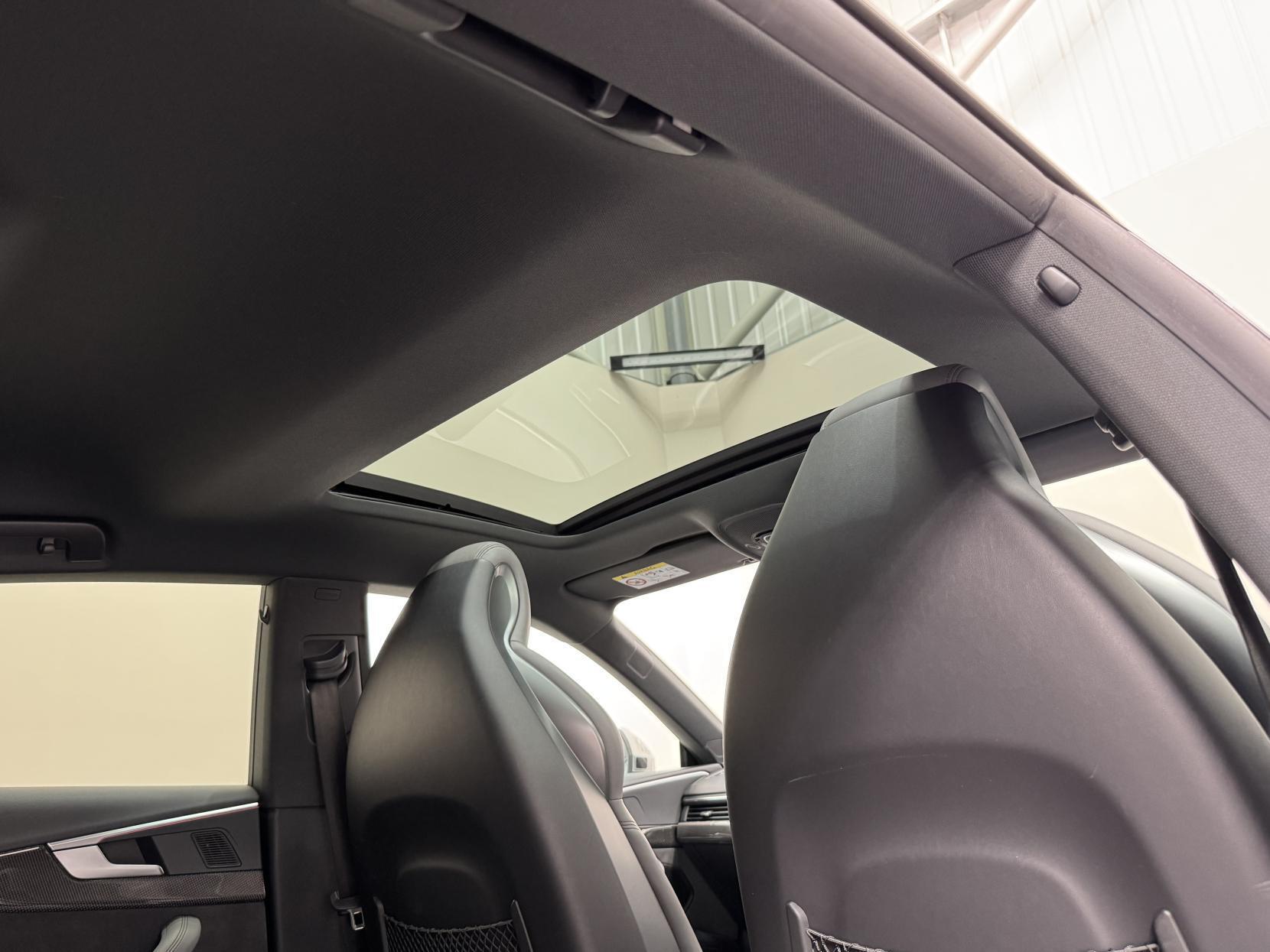 Audi S5 view 63