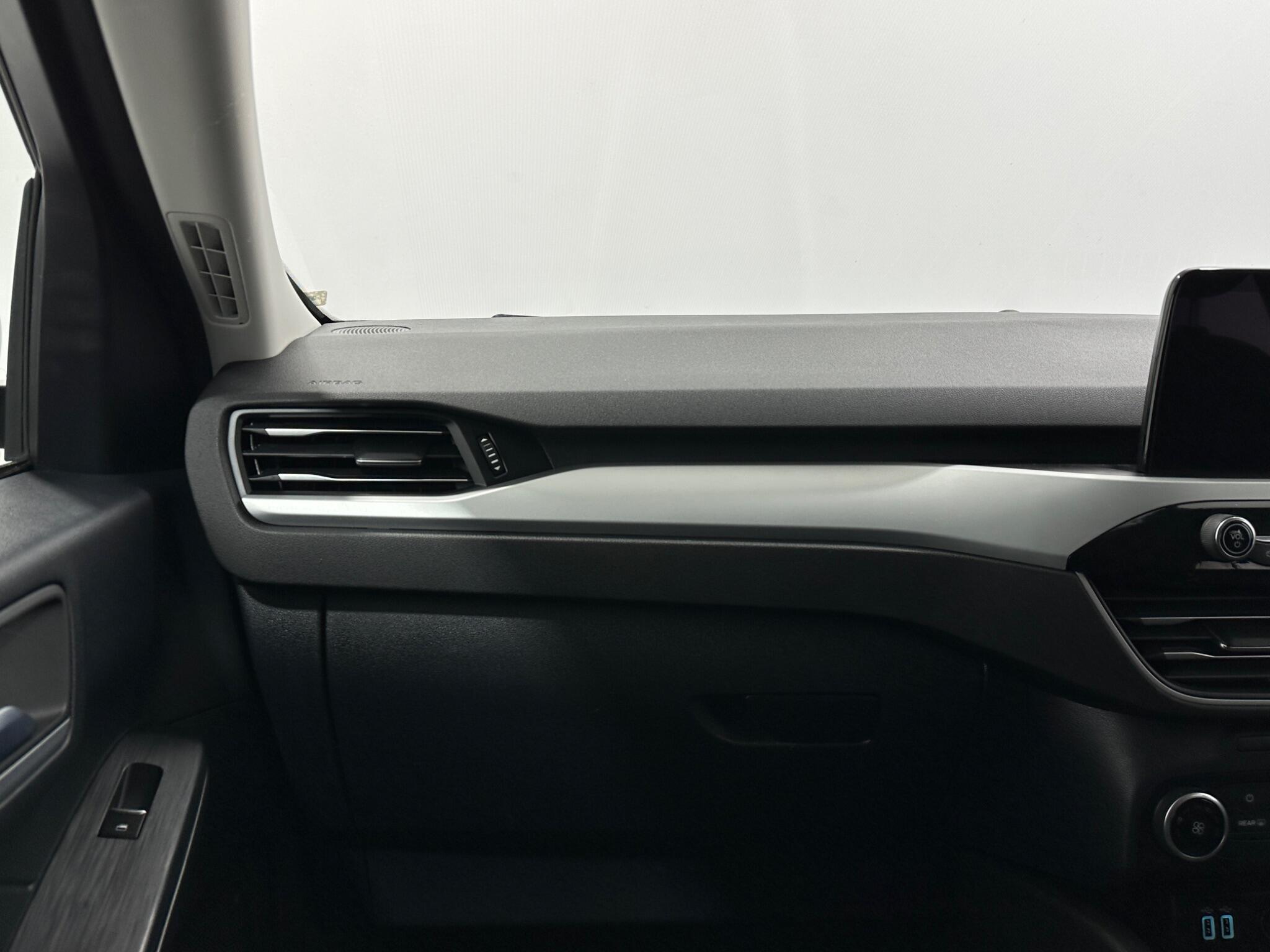 Ford Kuga view 28