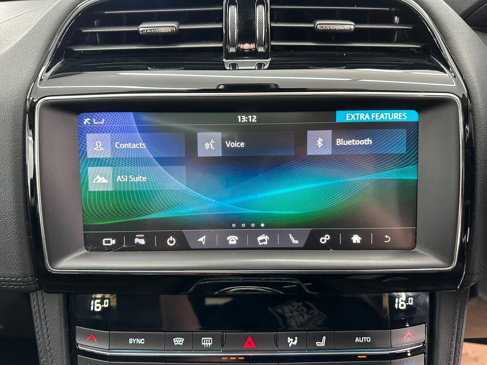 Jaguar F-Pace view 39
