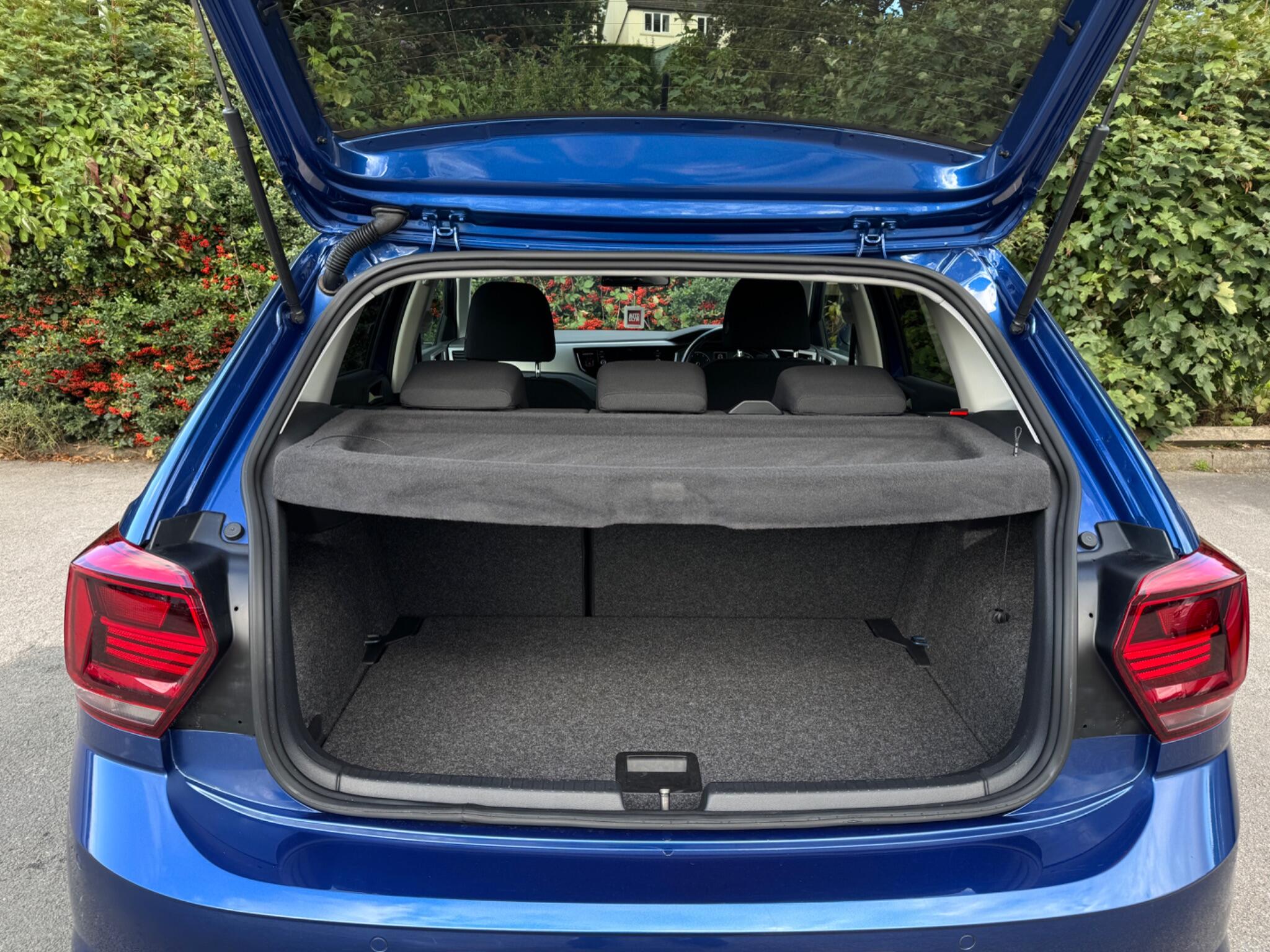 Volkswagen Polo view 45