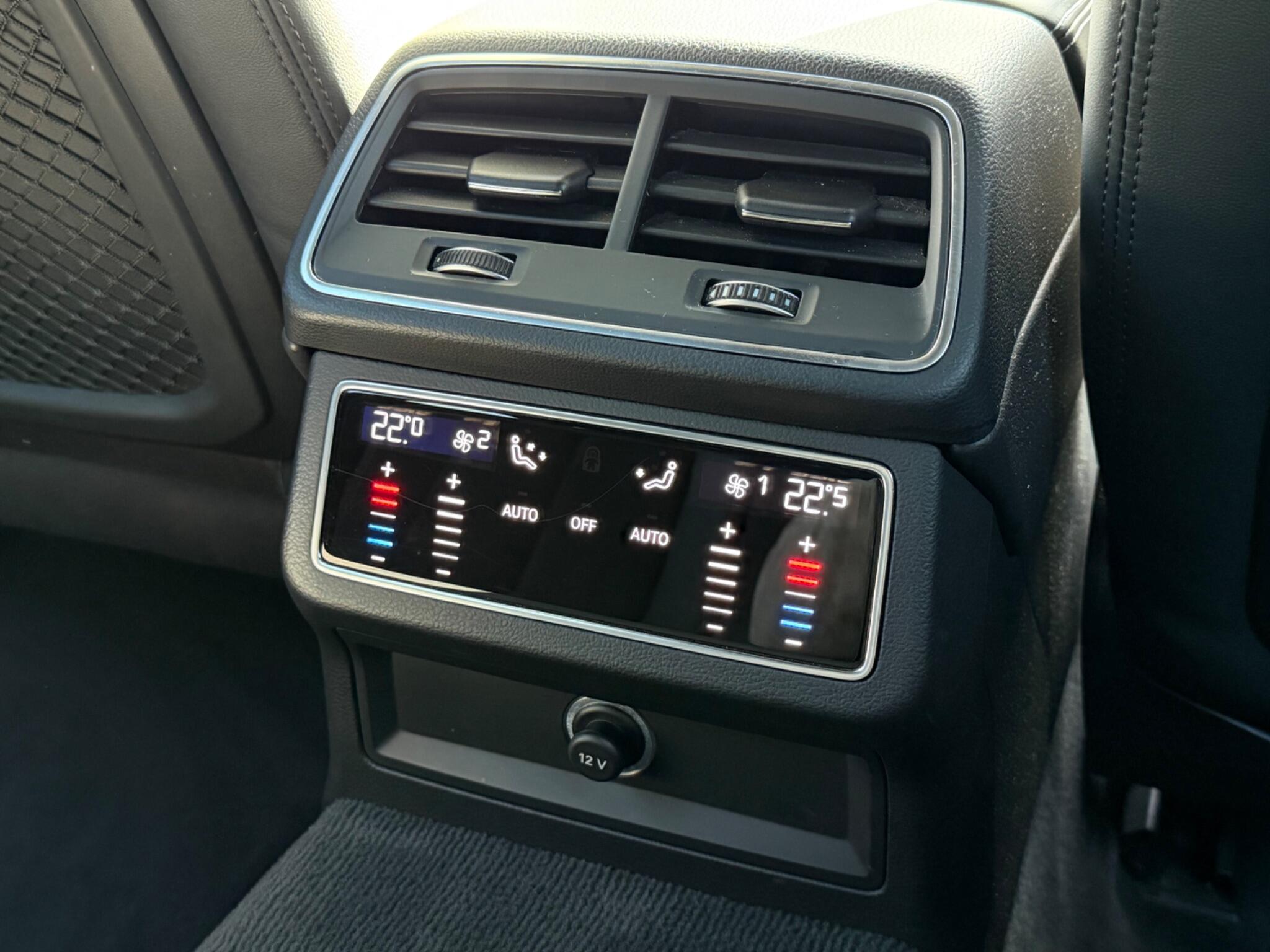 Audi A6 view 42